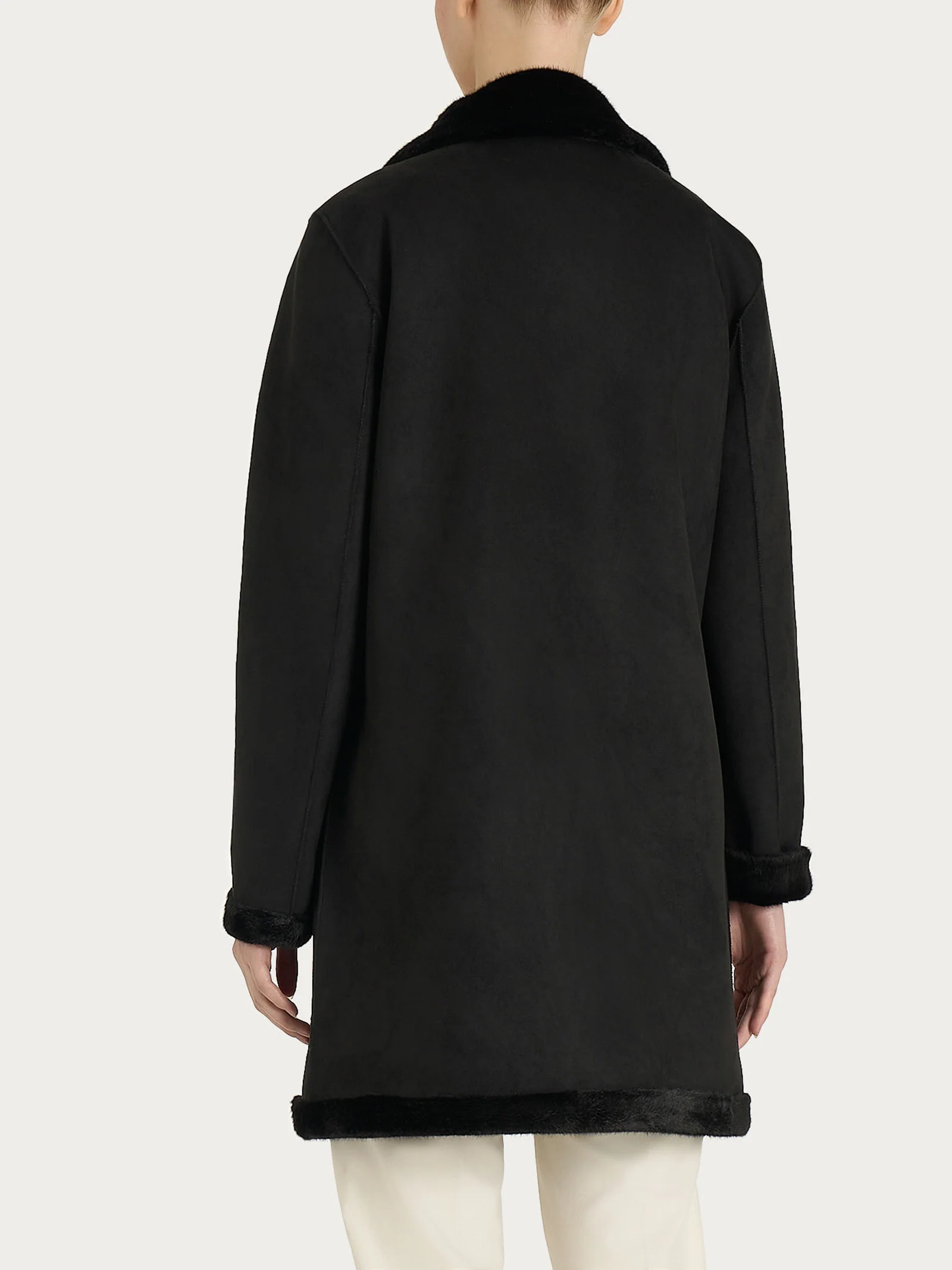 Cappotto corto con revers double-face in Vegan Shearling - Nero - Image 3