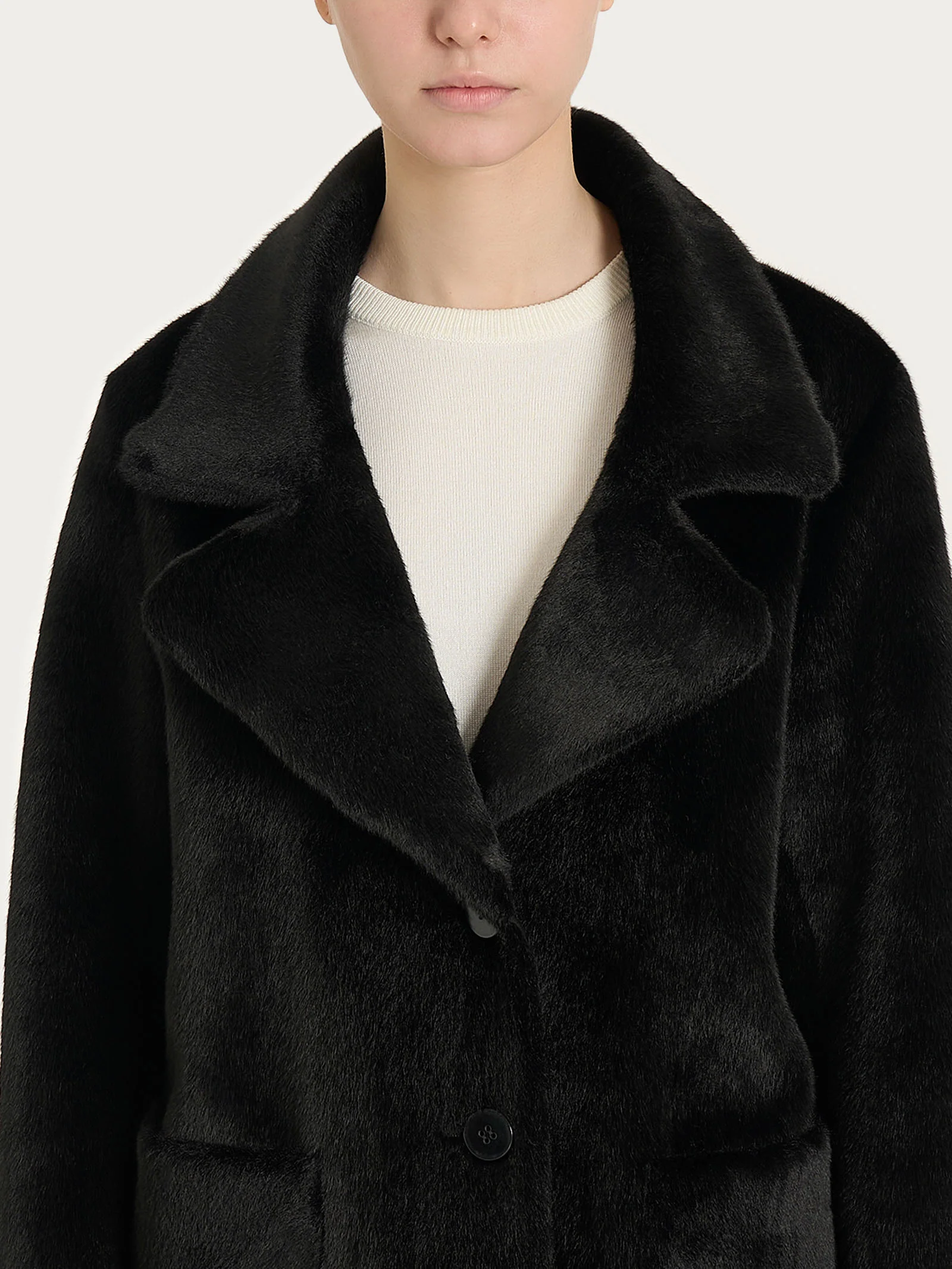 Cappotto corto con revers double-face in Vegan Shearling - Nero - Image 6