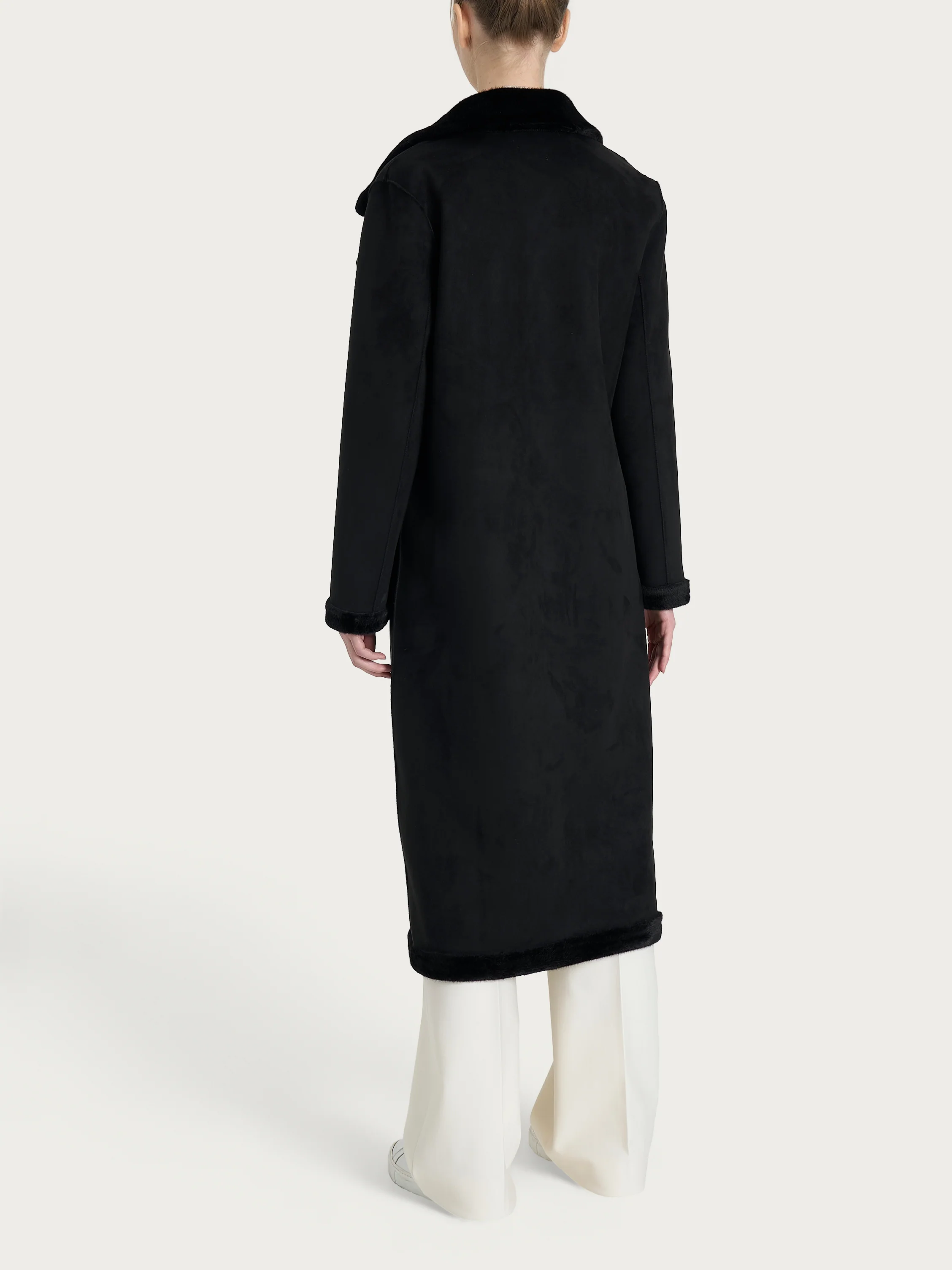 Cappotto lungo con revers double-face in Vegan Shearling - Nero - Image 3