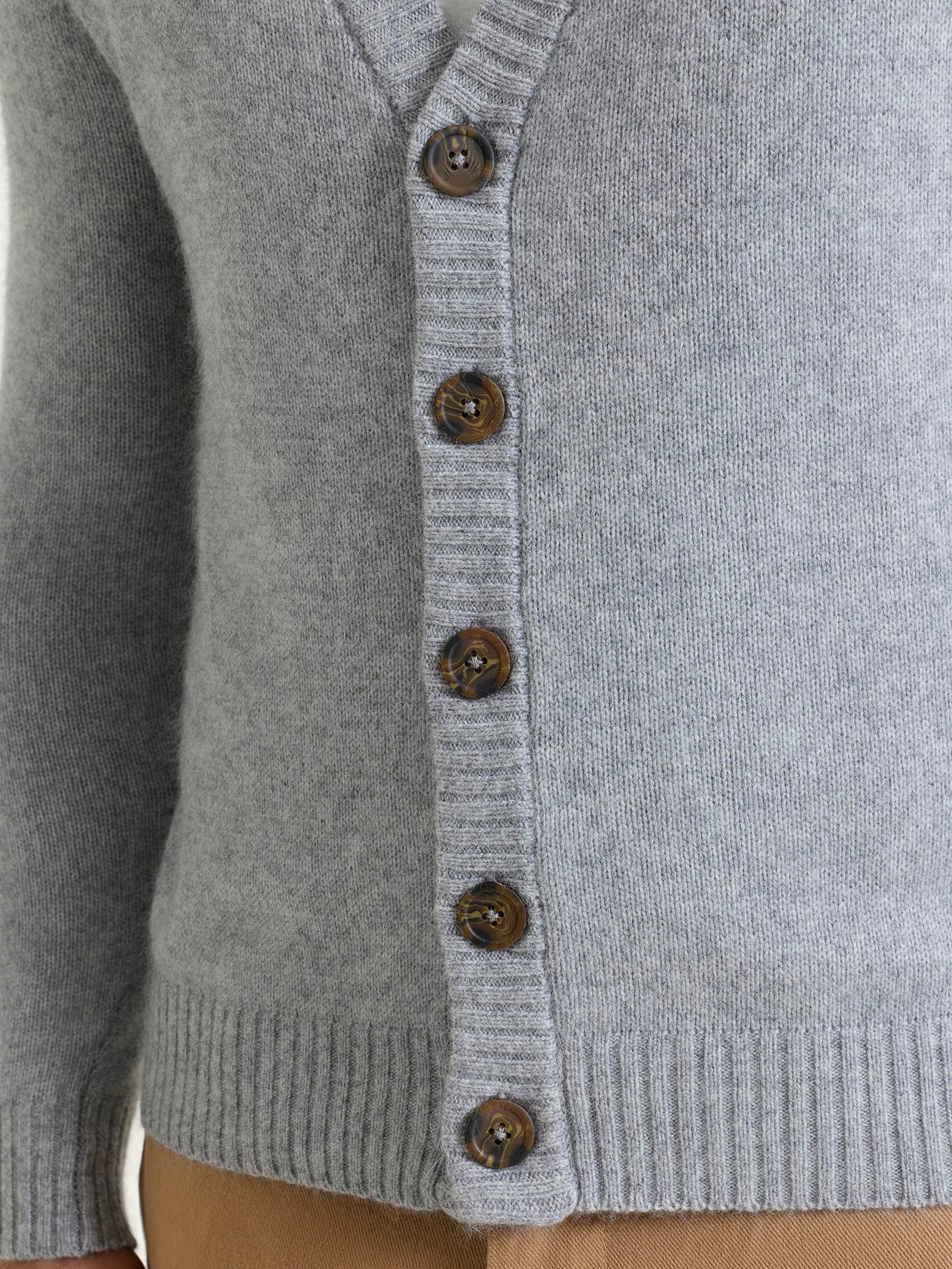 Cardigan con scollo a V in Natural Soft - Ghiaia Mel. - Image 3