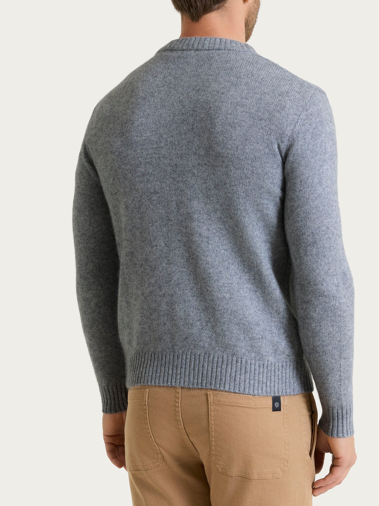 Cardigan con scollo a V in Natural Soft - Ferro Mel. - Image 2