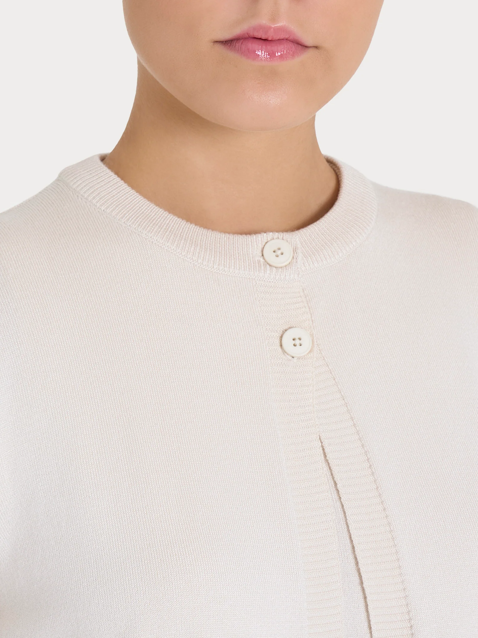 Cardigan corto con due bottoni Four Seasons - Champignon - Image 3