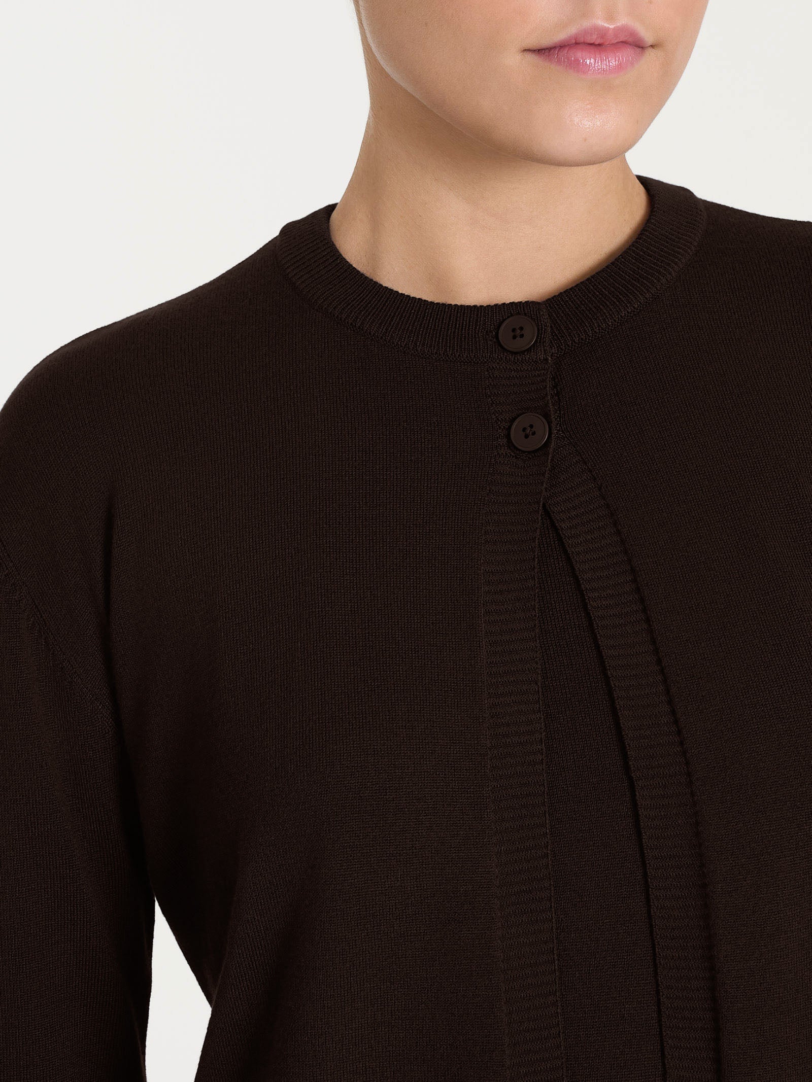 Cardigan corto con due bottoni Four Seasons - Chocolate Torte - Image 3