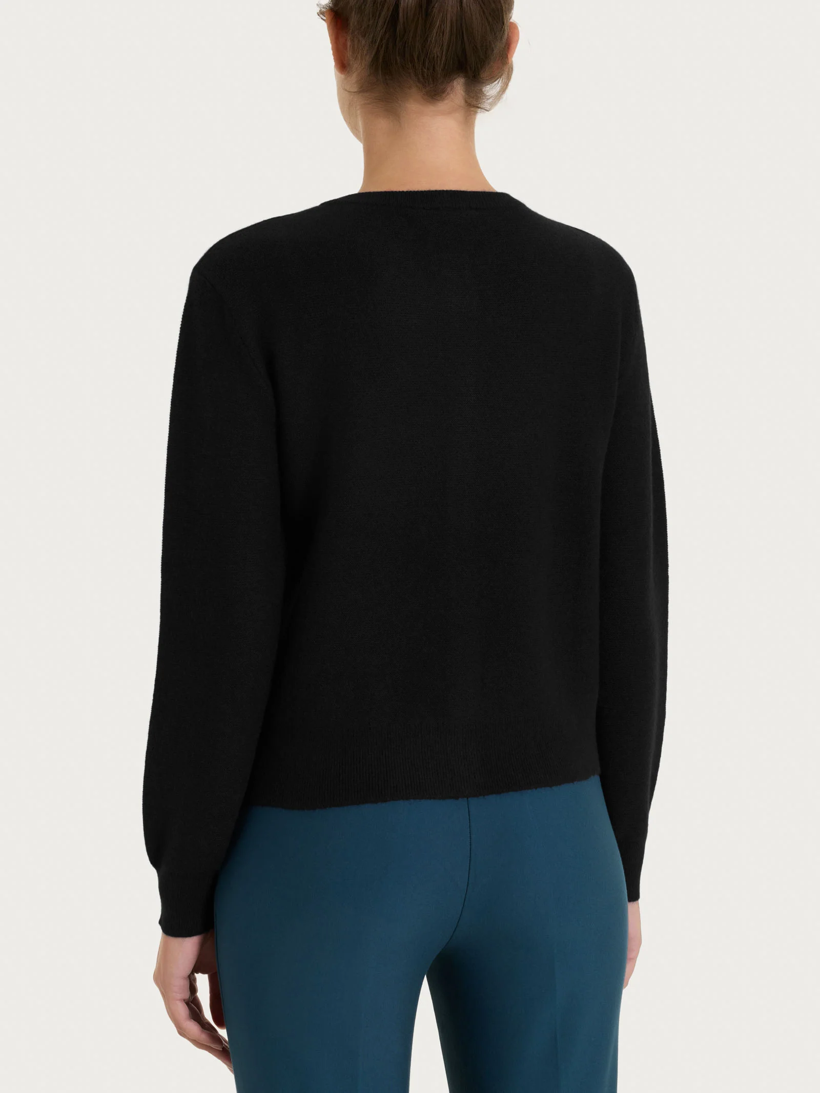 Cardigan corto Punto Links in Natural Soft - Nero - Image 2