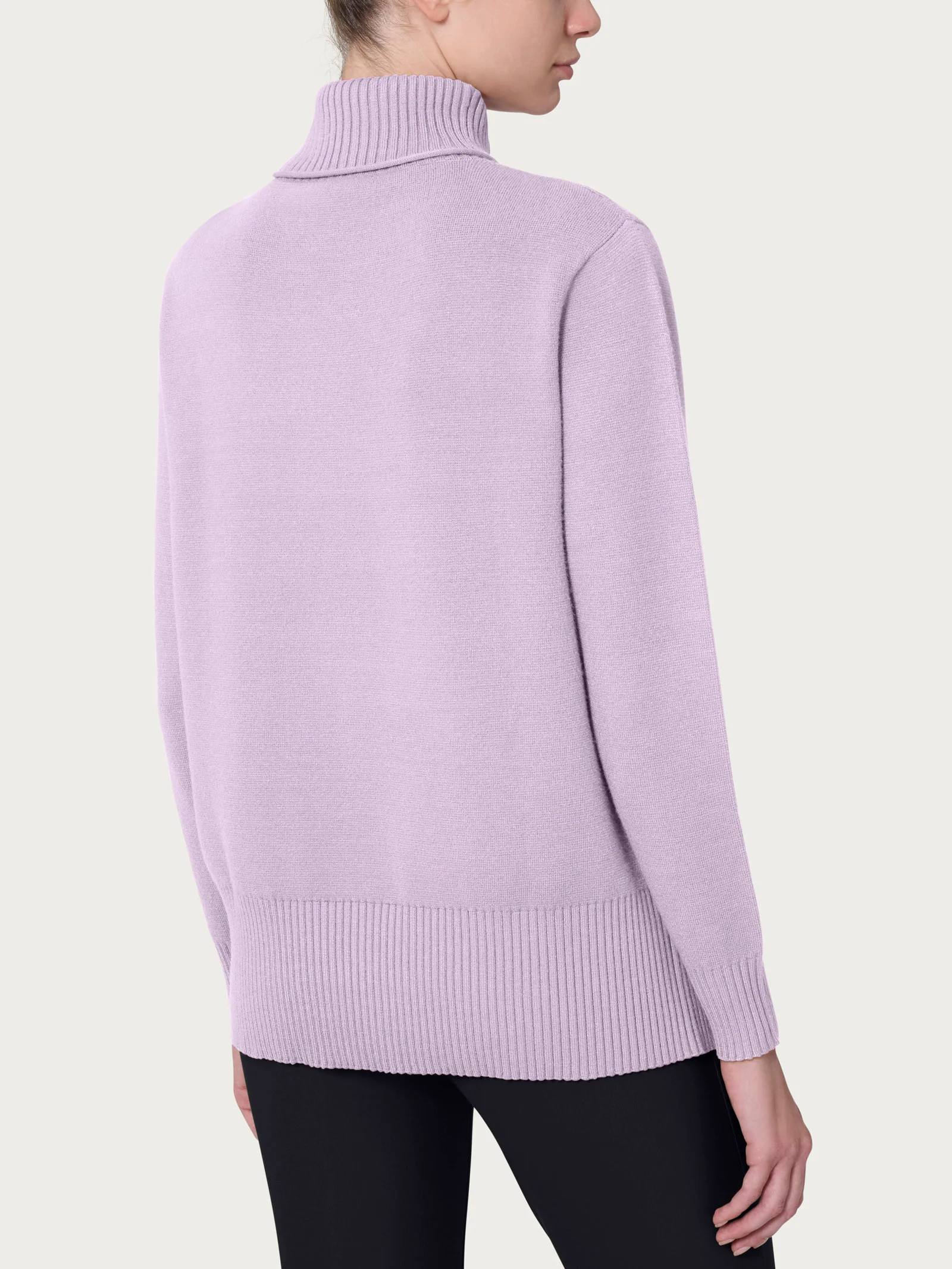Dolcevita asimmetrico in Super Soft - Orchid Petal - Image 2