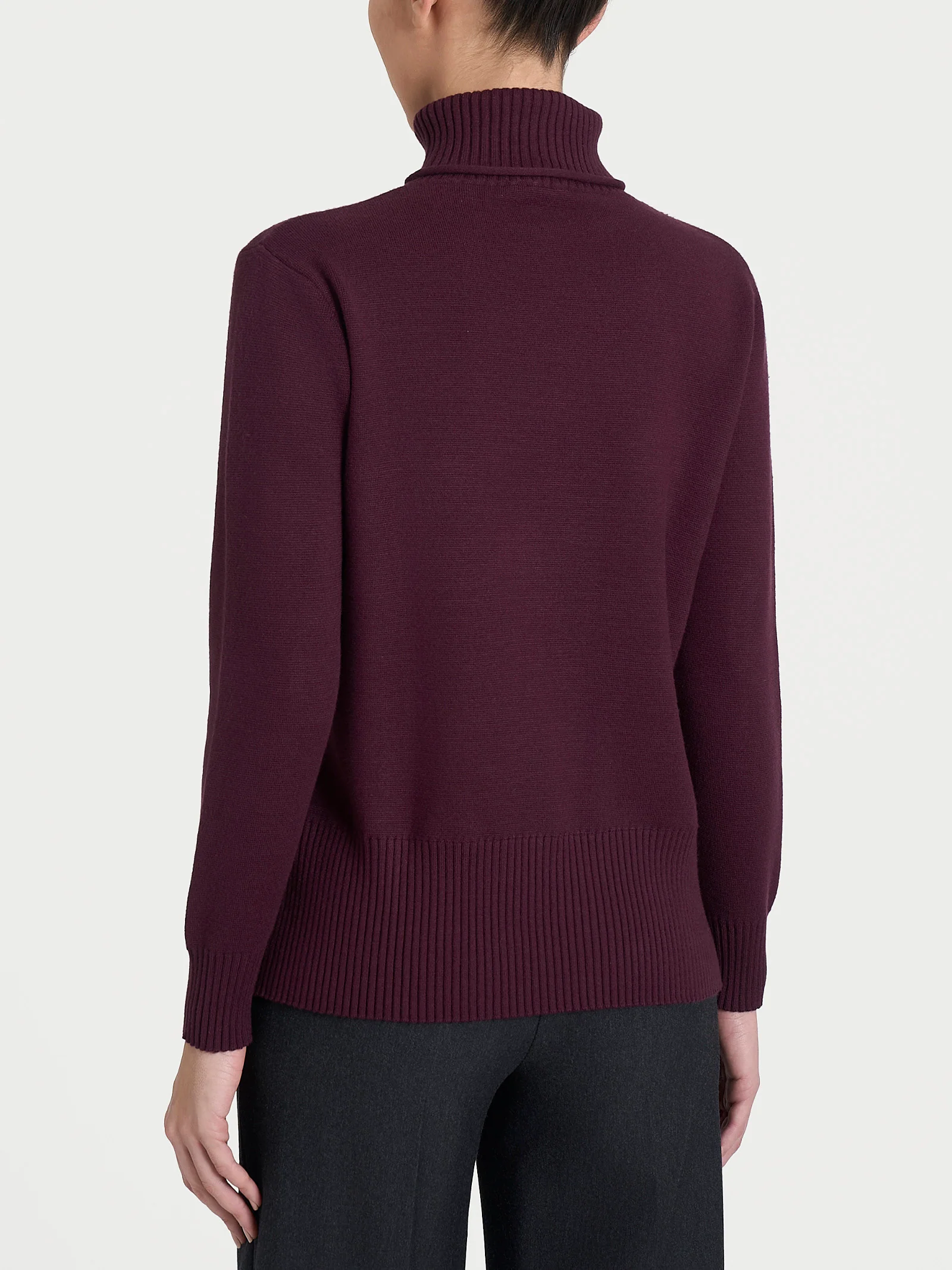 Dolcevita asimmetrico in Super Soft - Fig - Image 2