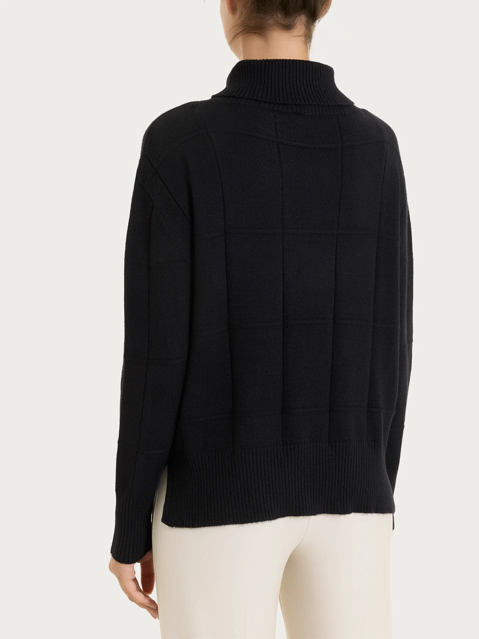 Dolcevita con fantasia check in Super Soft - Nero - Image 2
