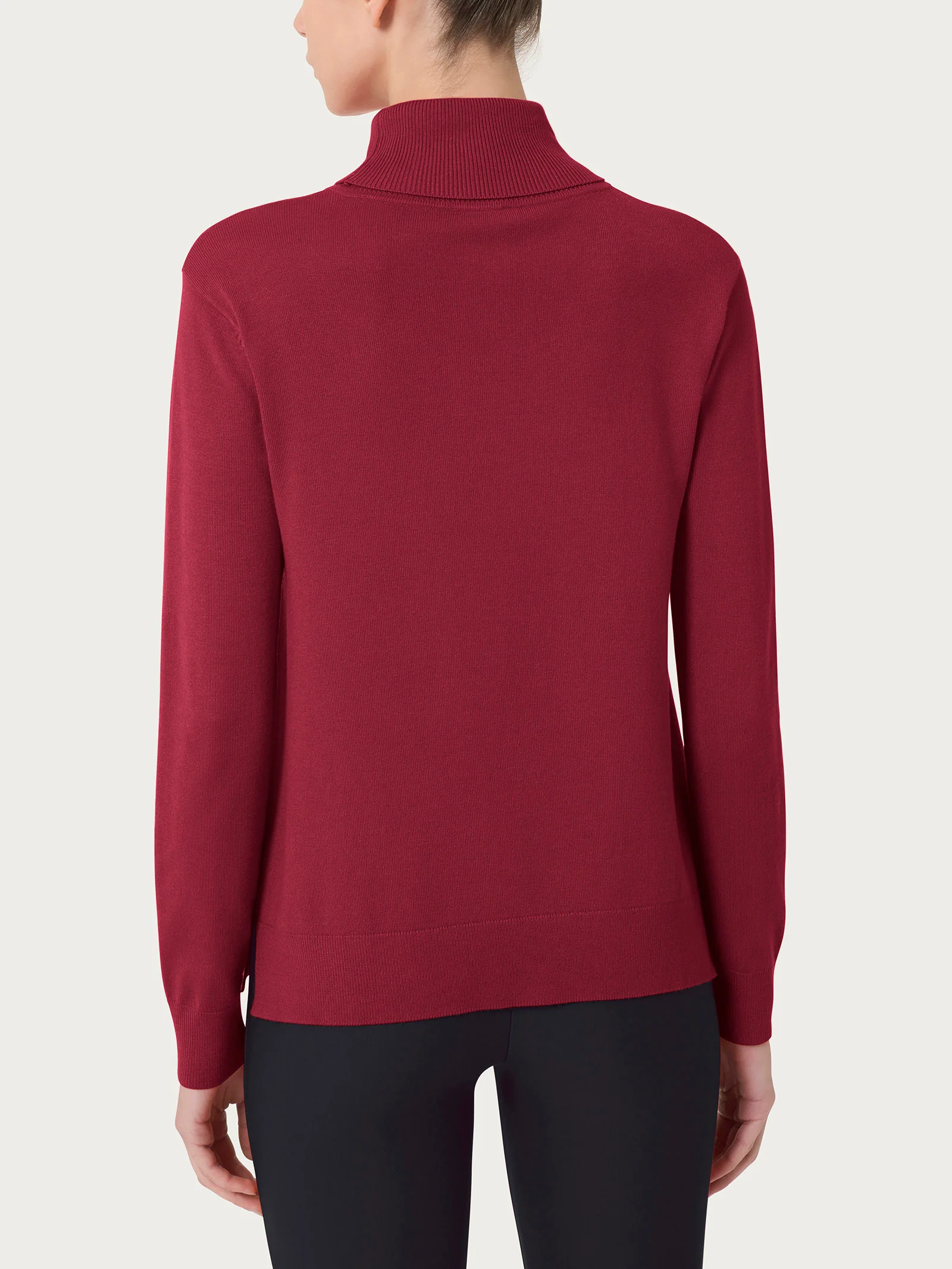 Dolcevita Four Seasons - Tibetan Red - Image 2