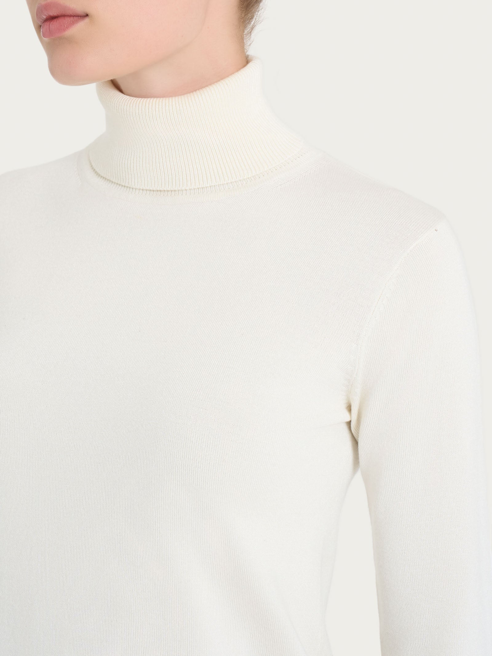 Dolcevita Four Seasons - Misted Yellow - Image 3
