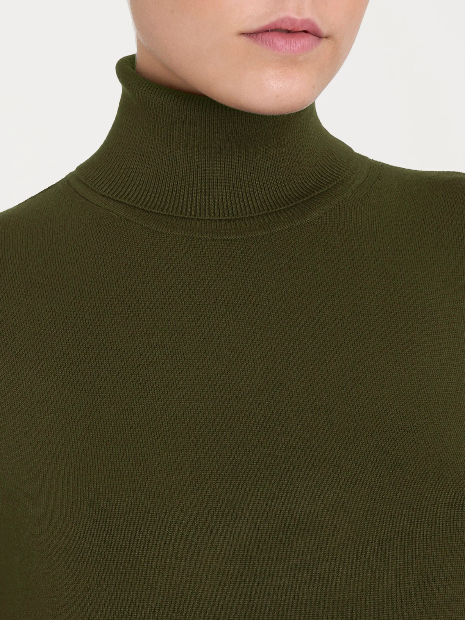 Dolcevita Four Seasons - Dark Olive - Image 3