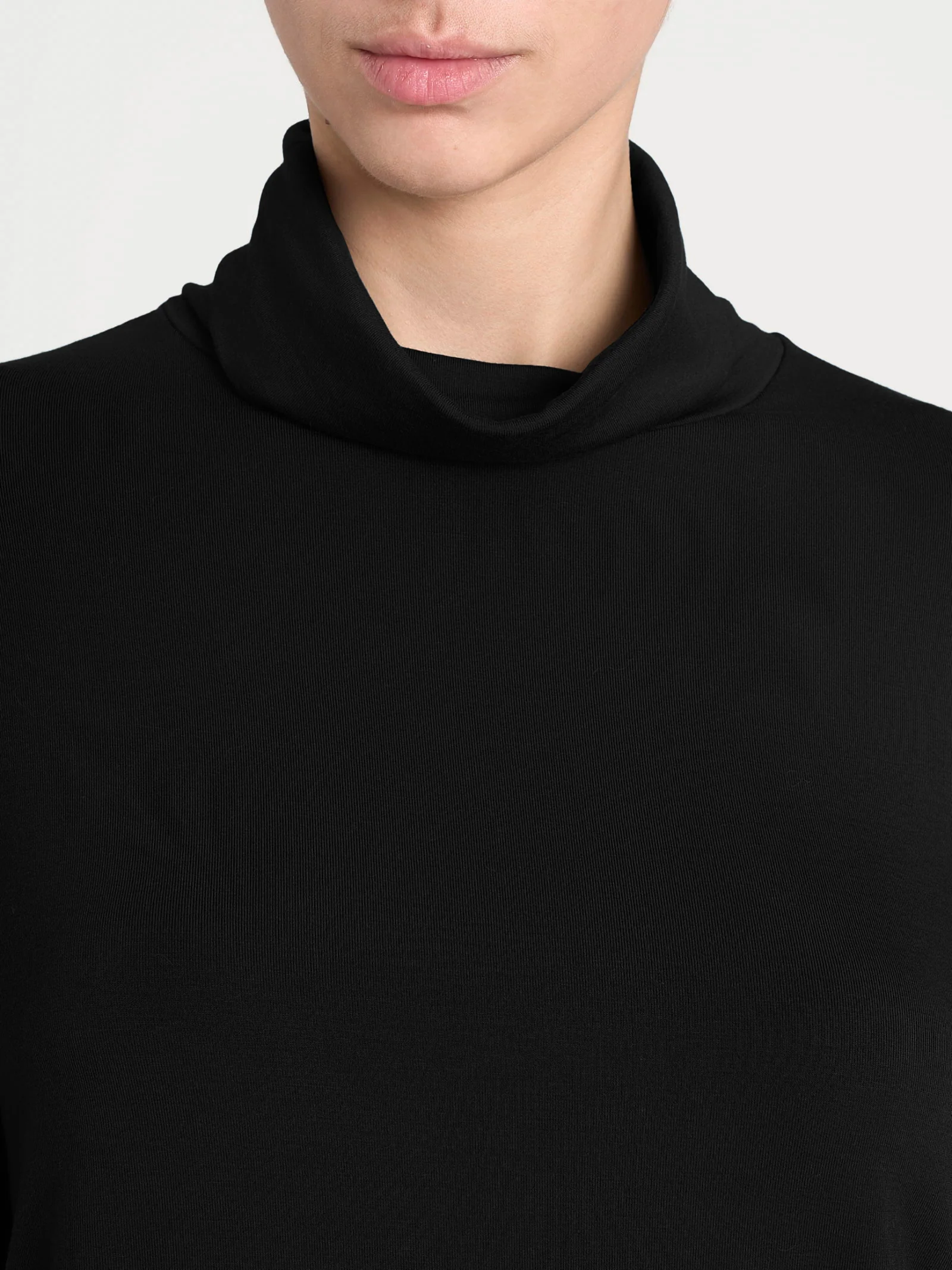 Dolcevita in Eco Viscosa - Nero - Image 3