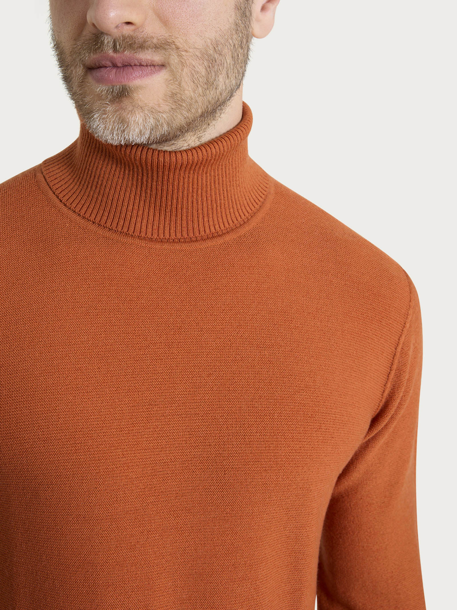 Dolcevita Punto Links in Merino Soft - Rust - Image 3