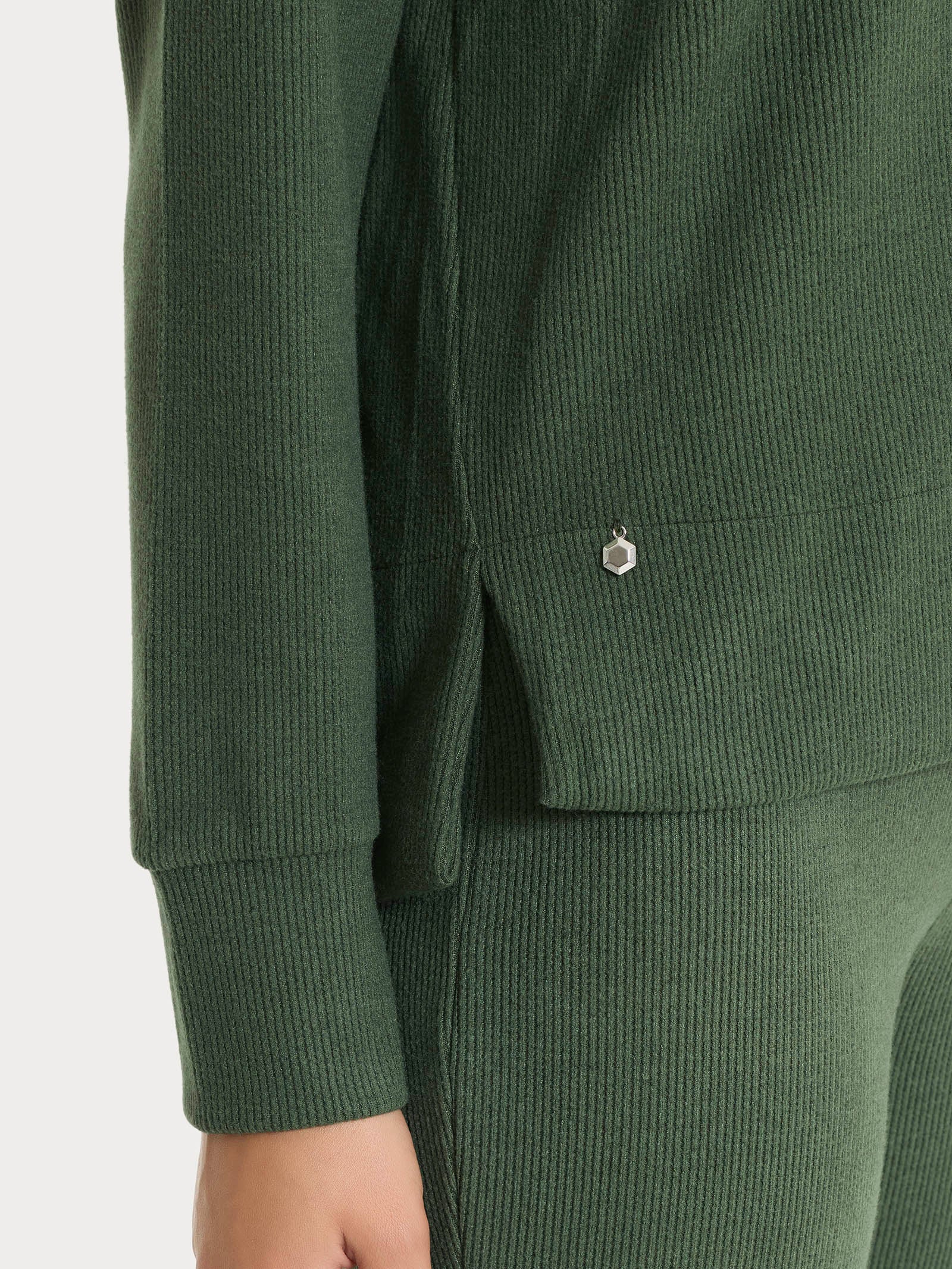 Felpa con collo a ciambella in Velvet  - Bronze Green - Image 3