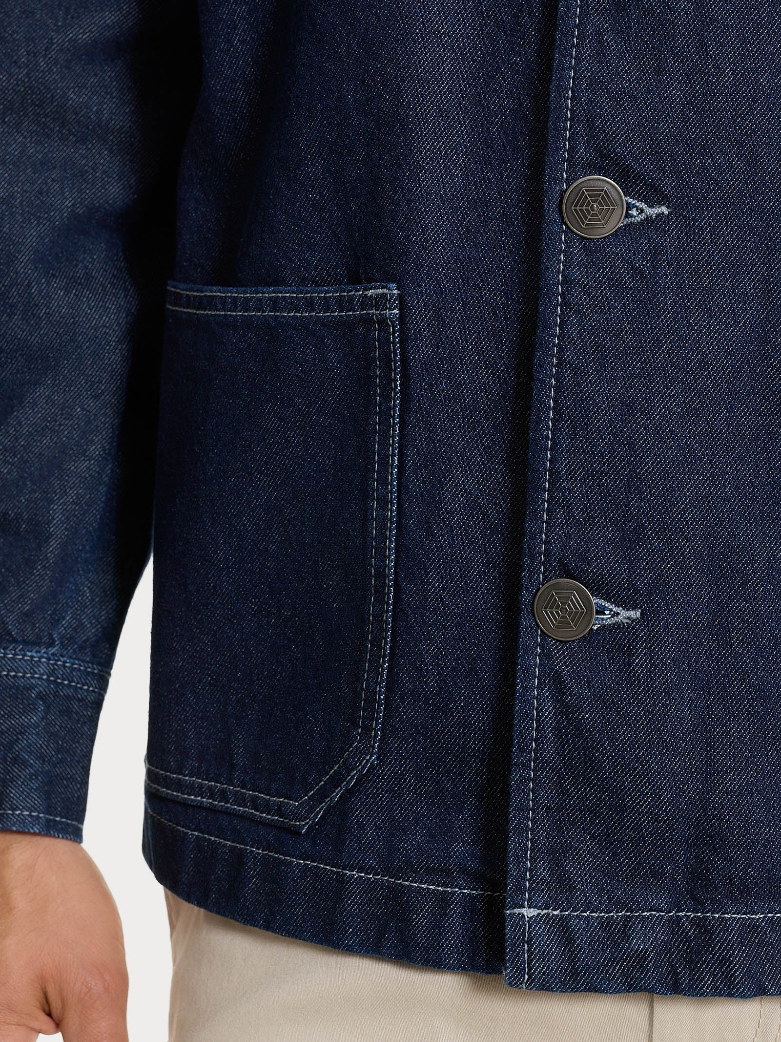 Giacca corta Utility in Raw Denim  - Dark Navy - Image 4