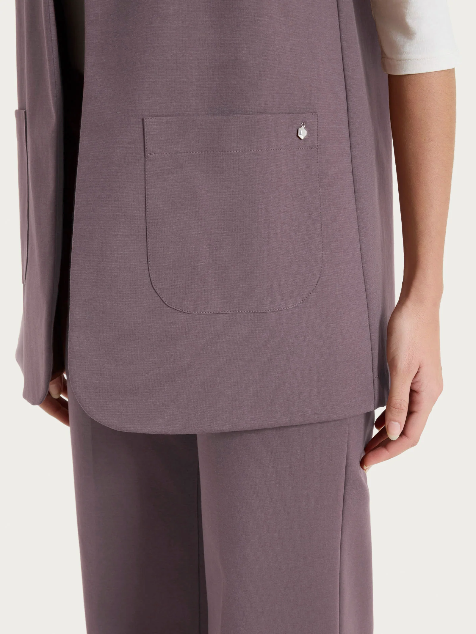 Gilet aperto in Compact Light - Plum Truffle - Image 3