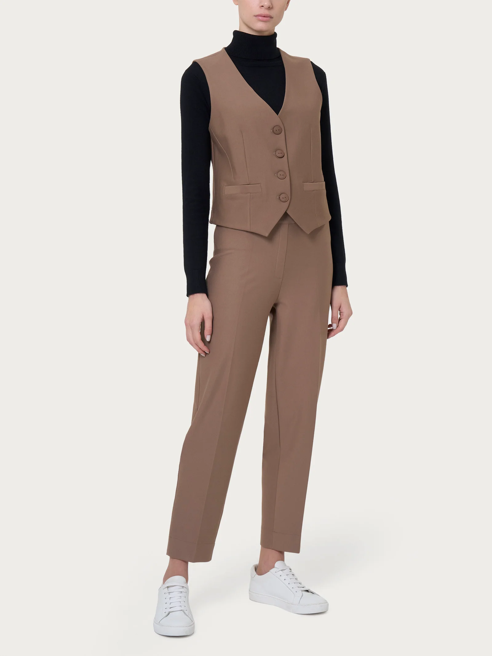 Gilet con quattro bottoni in Compact  - Champignon - Image 4