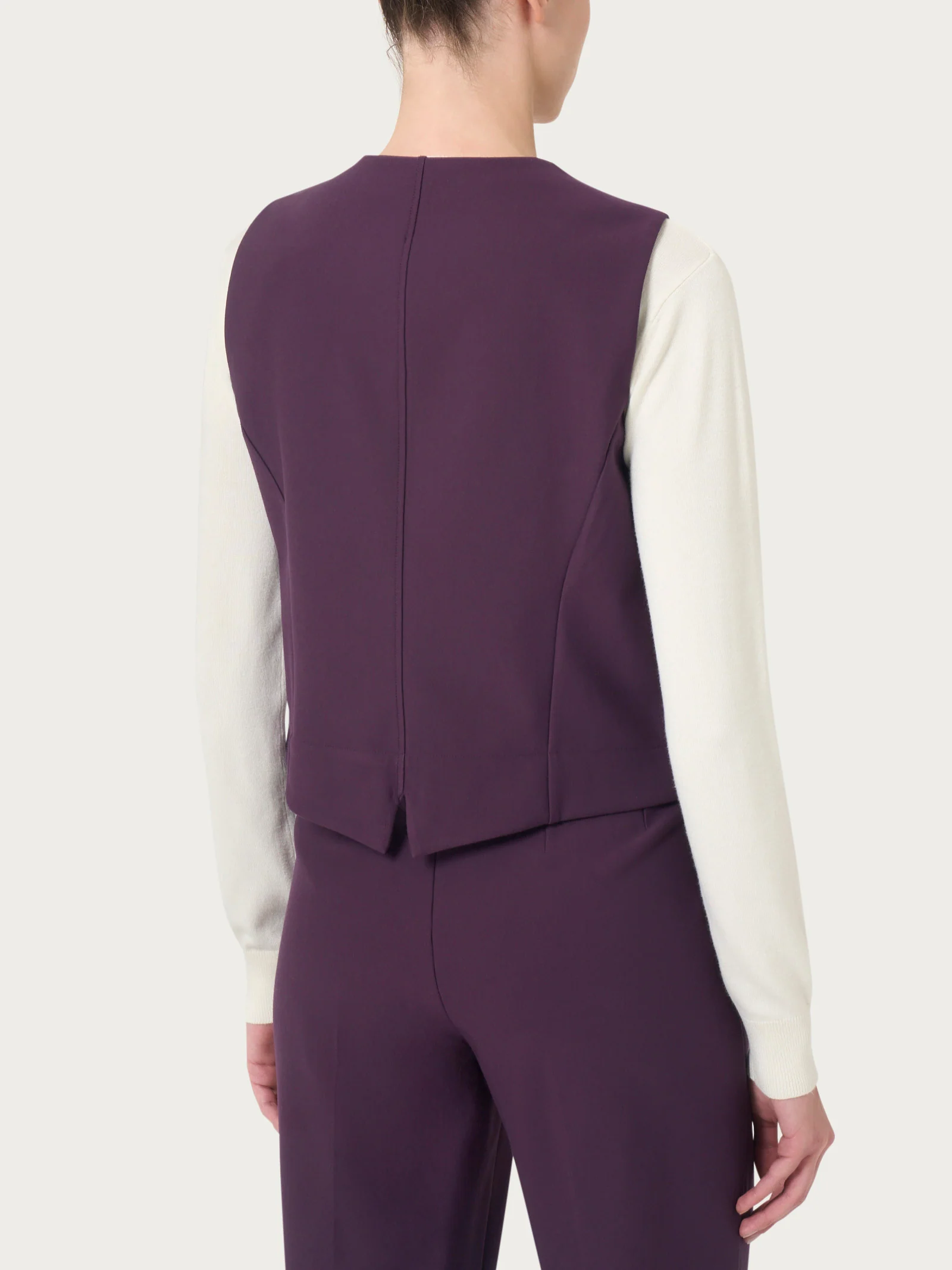 Gilet con quattro bottoni in Compact  - Plum Perfect - Image 2
