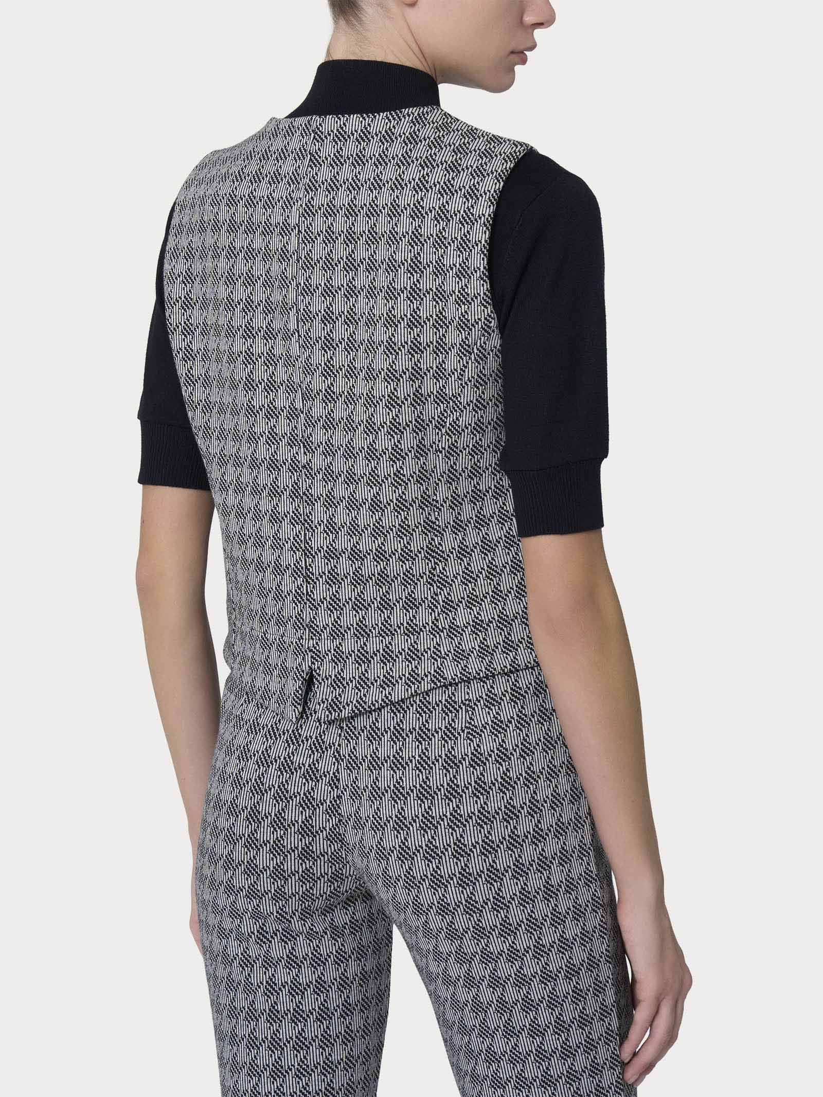 Gilet con quattro bottoni in tessuto Eco Jacquard - Fant.Nero - Image 2