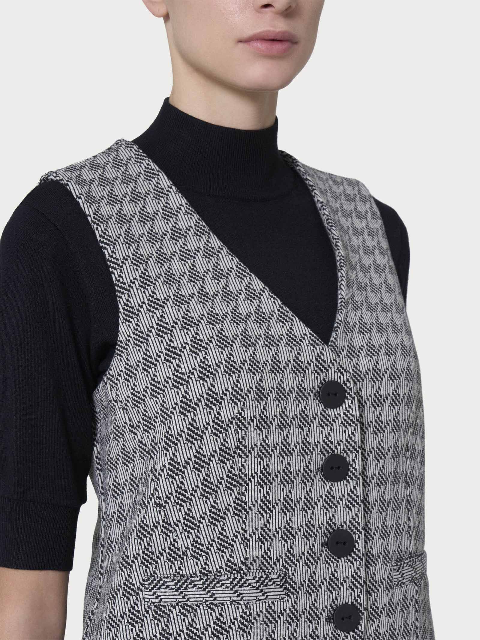 Gilet con quattro bottoni in tessuto Eco Jacquard - Fant.Nero - Image 3