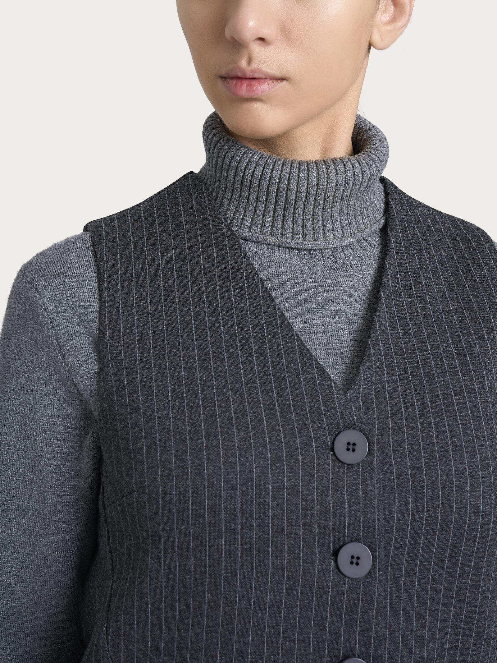 Gilet gessato con quattro bottoni in Eco Jacquard - Fant.Oscuro Mel - Image 3