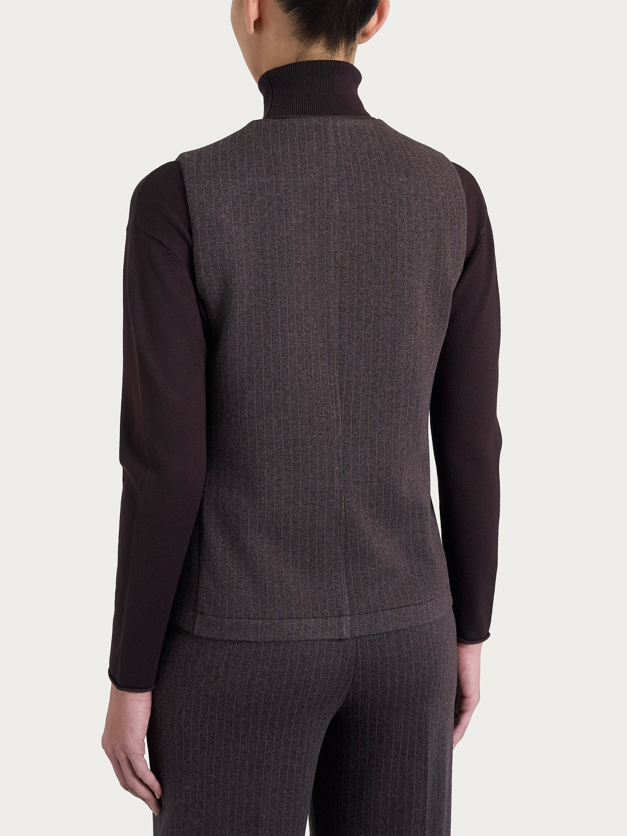 Gilet gessato con quattro bottoni in Eco Jacquard - Fant. Chocolate Torte Mel. - Image 2