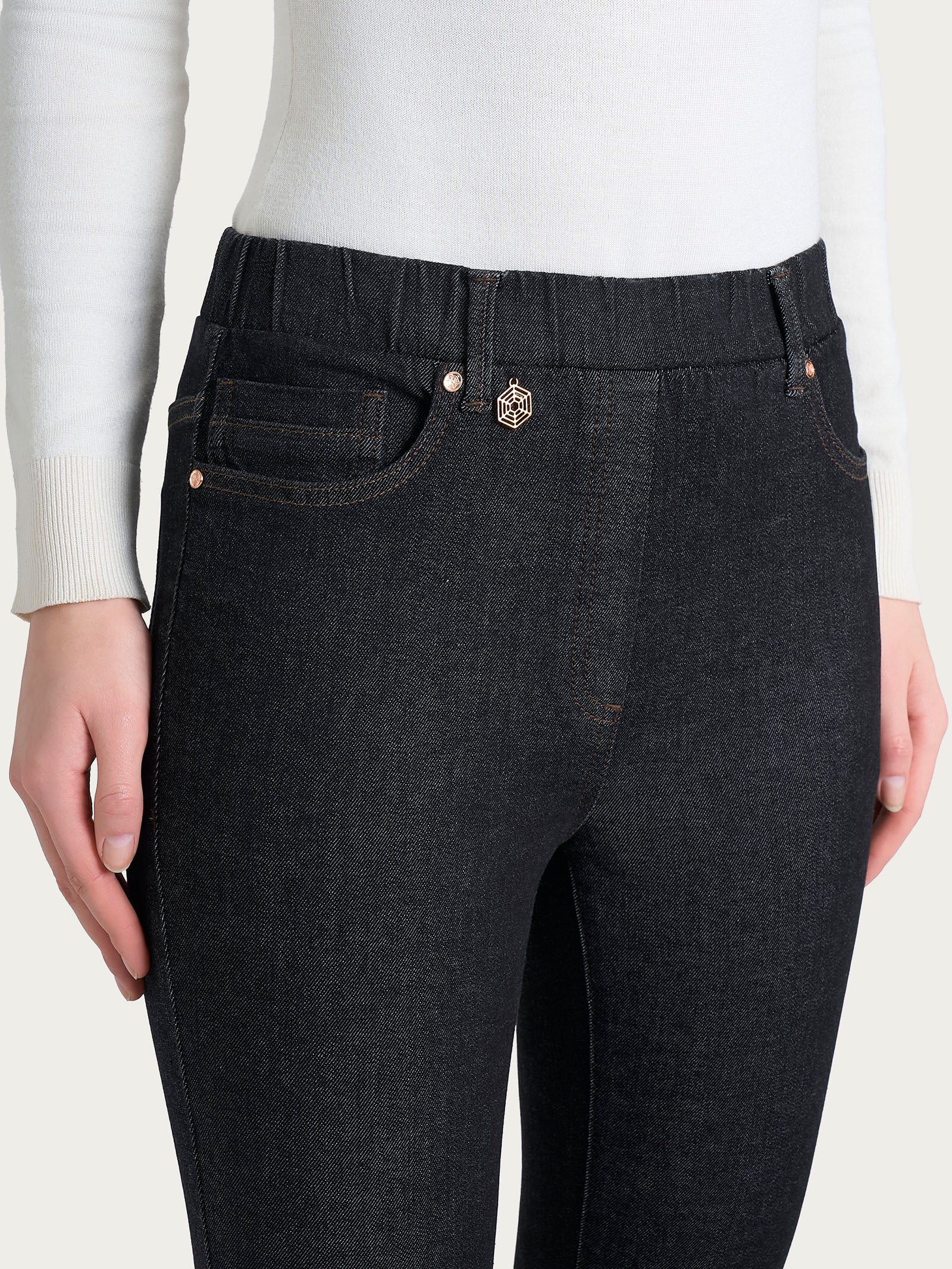 Jeans 5 tasche in Heritage Denim - Gray Black - Image 5
