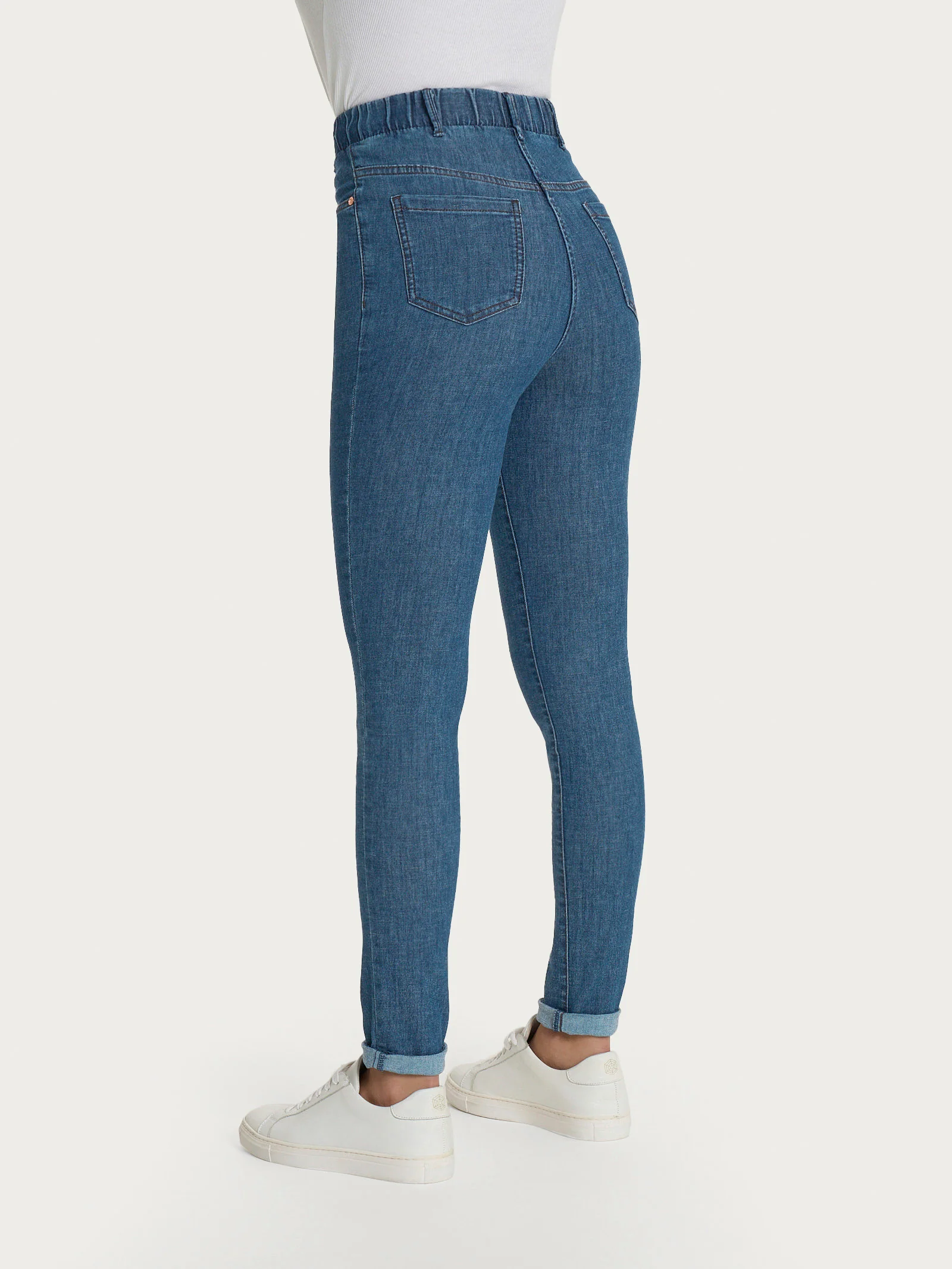 Jeans a 5 tasche con vita piatta in Light Denim  - Delave' - Image 4