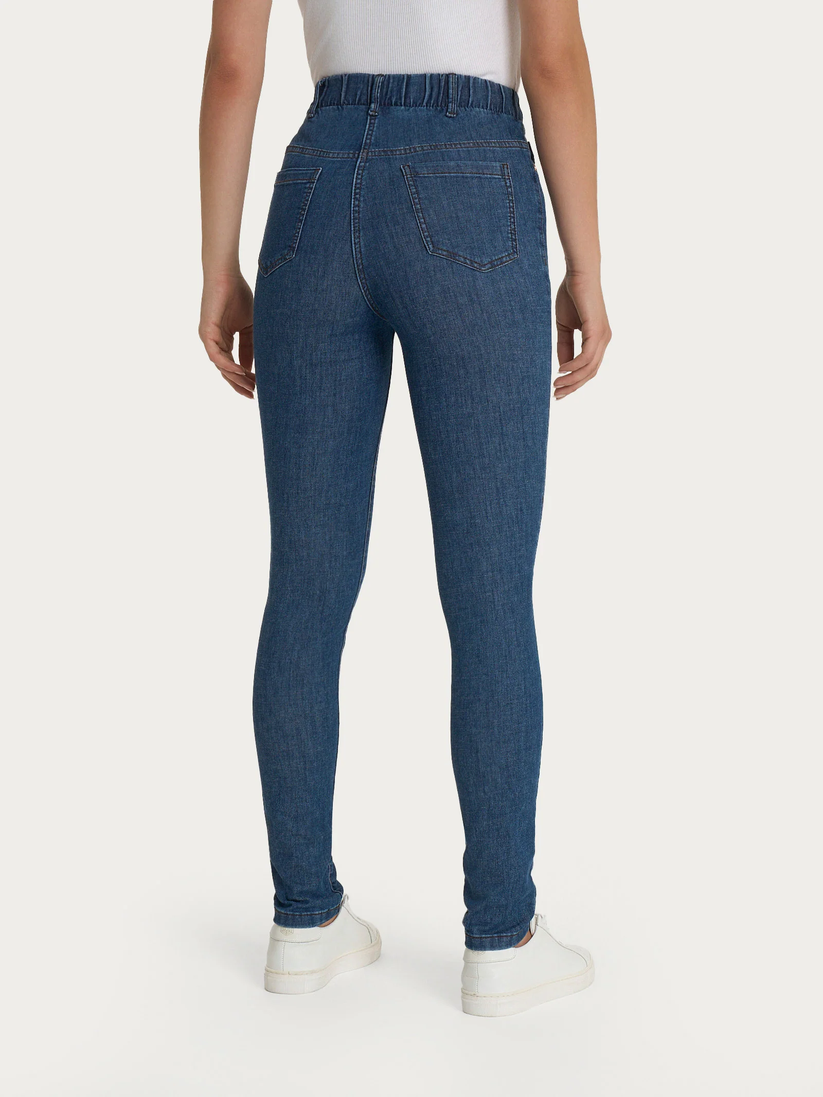 Jeans a 5 tasche in Light Denim  - Jeans - Image 4