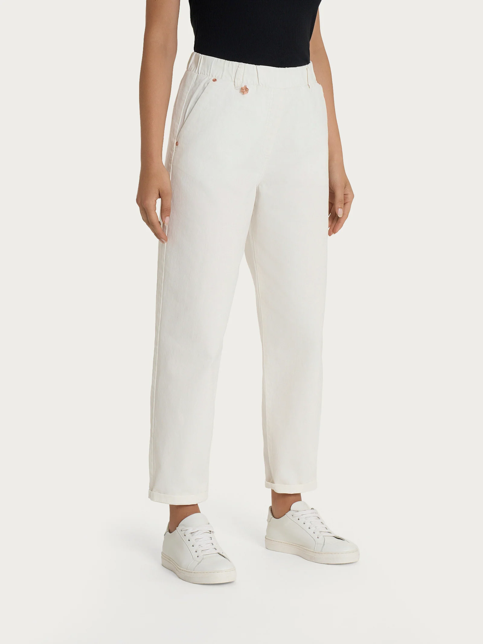 Jeans a carota con tasche in Light Denim - Bianco - Image 3