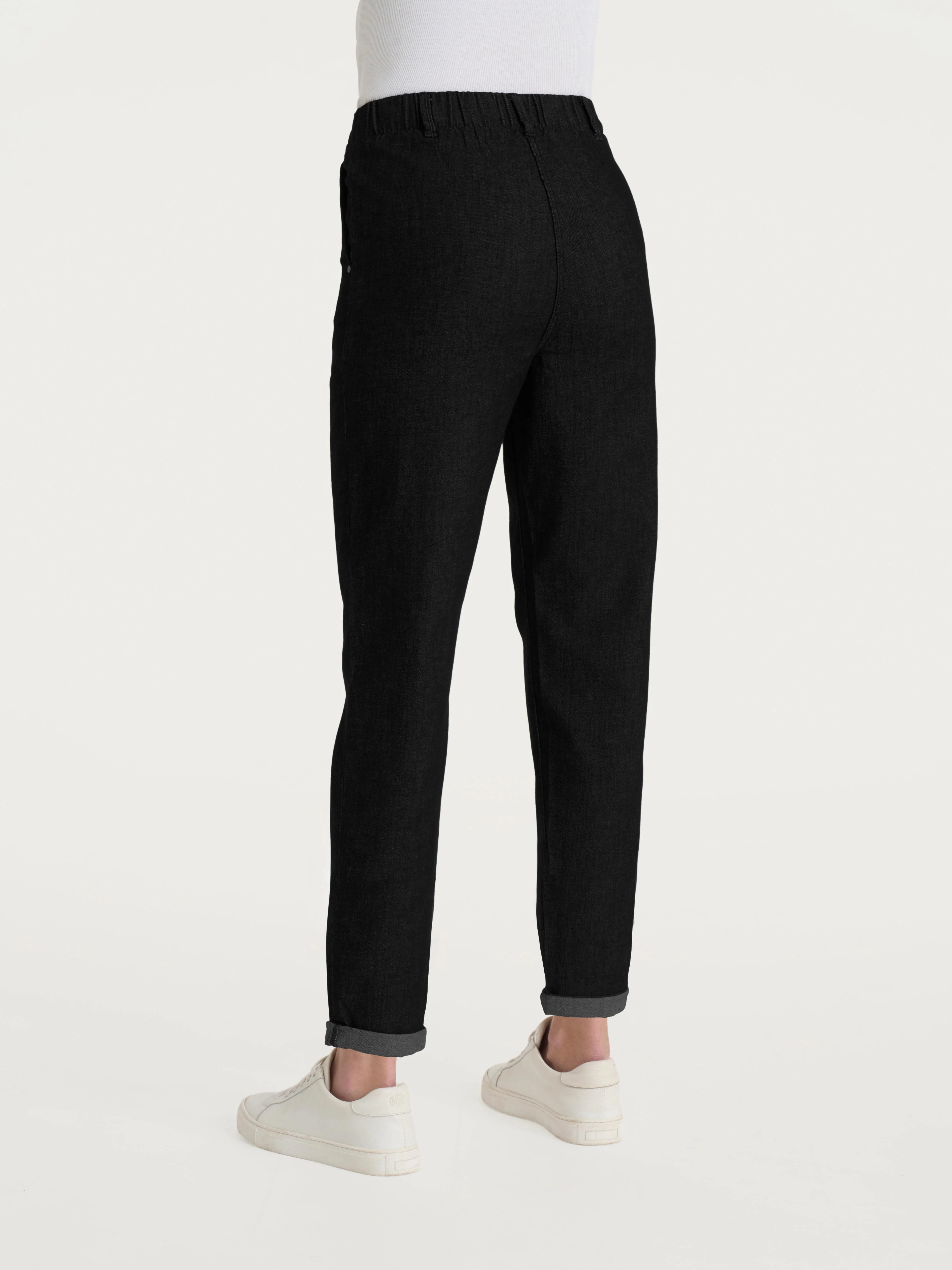 Jeans a carota con tasche in Light Denim - Nero - Image 4