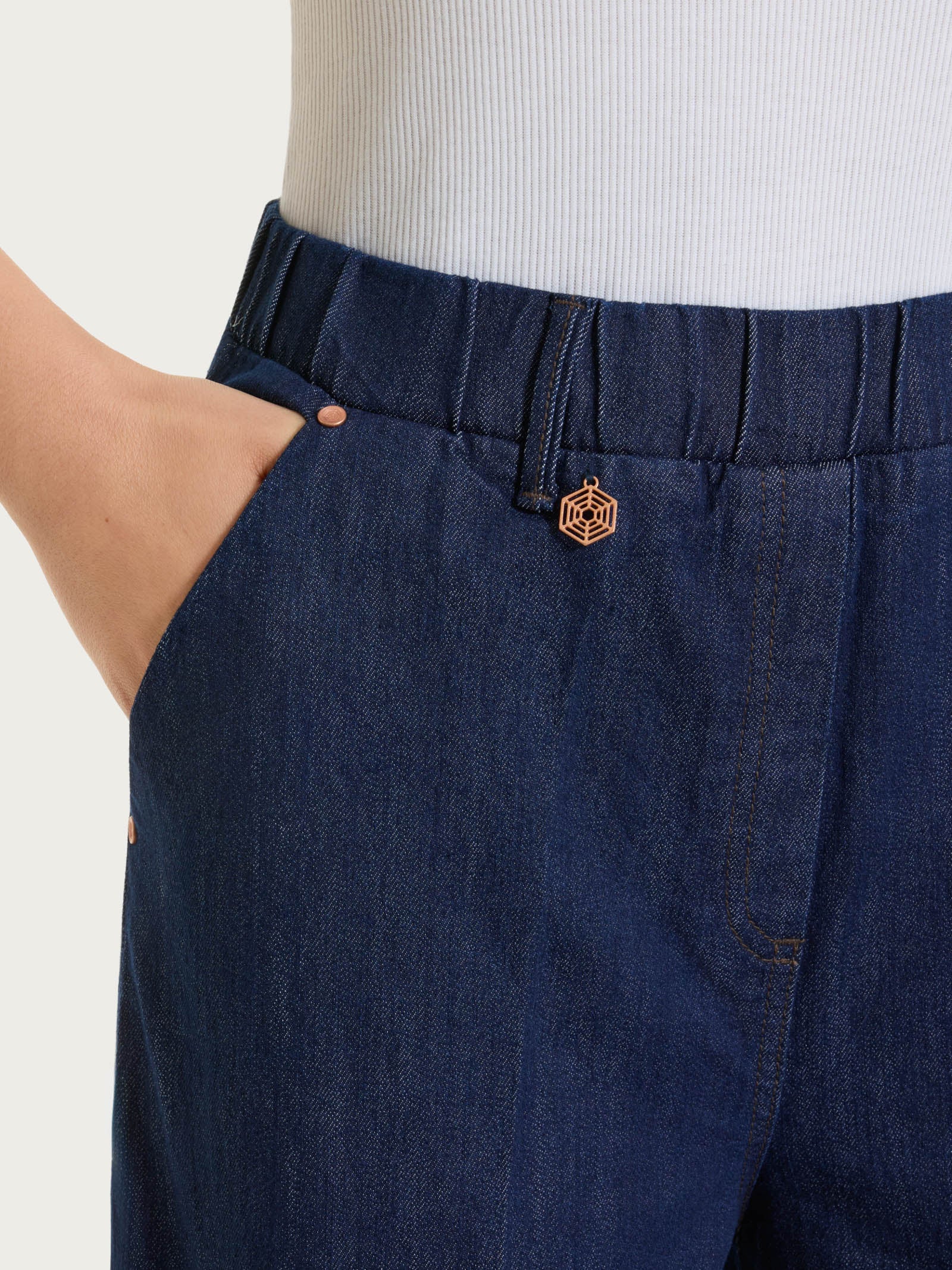 Jeans ampio alla caviglia con tasche in 4 Seasons Denim  - Persia - Image 3