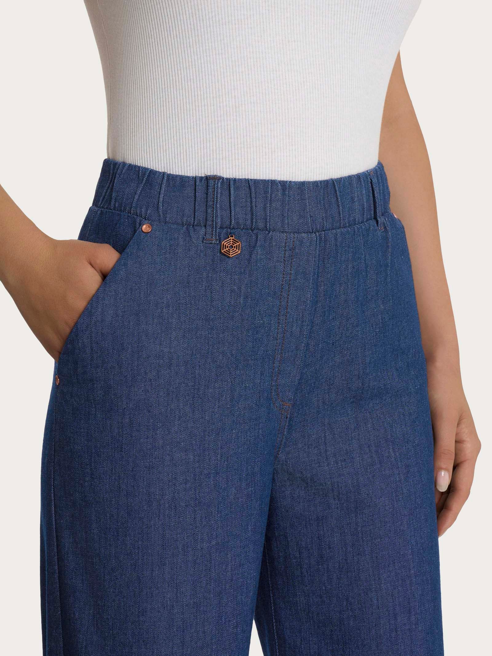 Jeans ampio alla caviglia con tasche in Light Denim - Jeans - Image 3