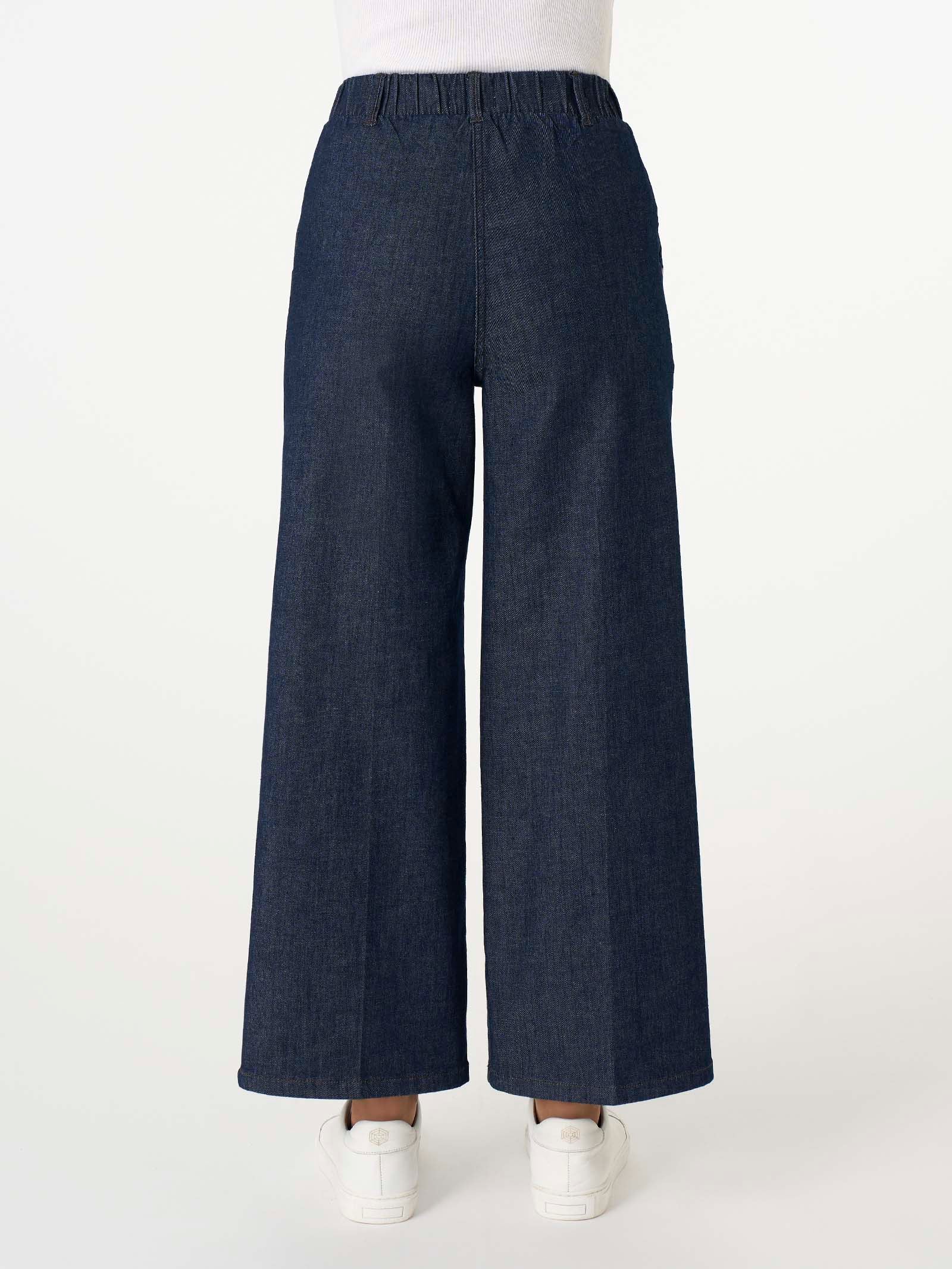 Jeans ampio alla caviglia con tasche in Light Denim - Indigo - Image 2