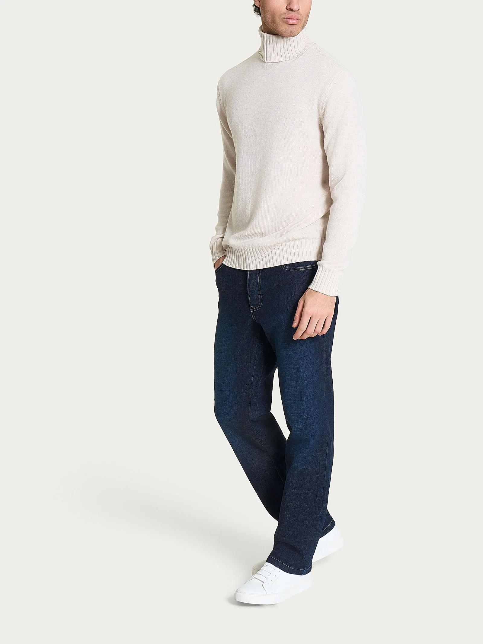 Jeans Bootleg in Super Denim - Indigo - Image 5