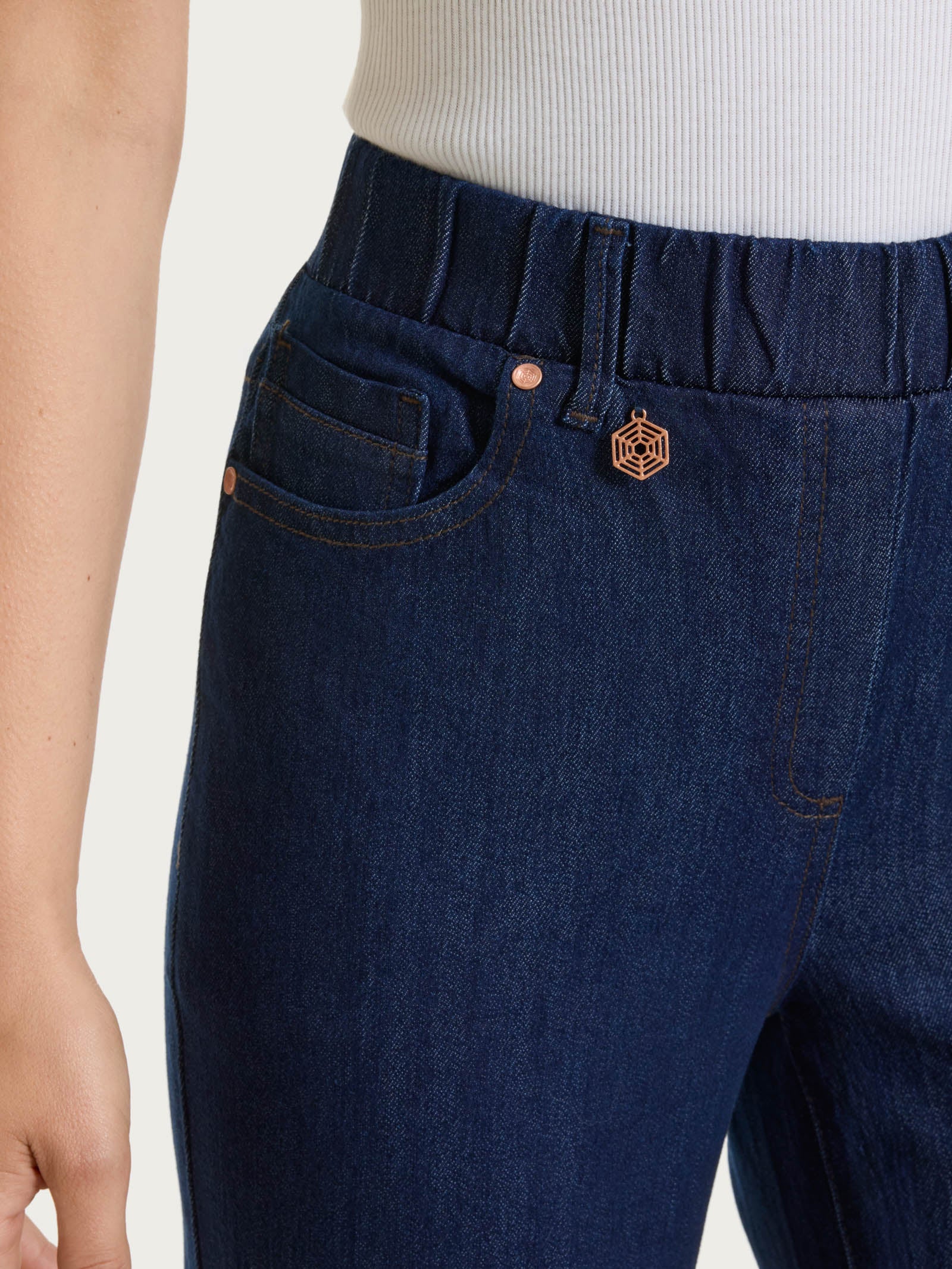 Jeans Flare in 4 Seasons Denim  - Persia - Image 3