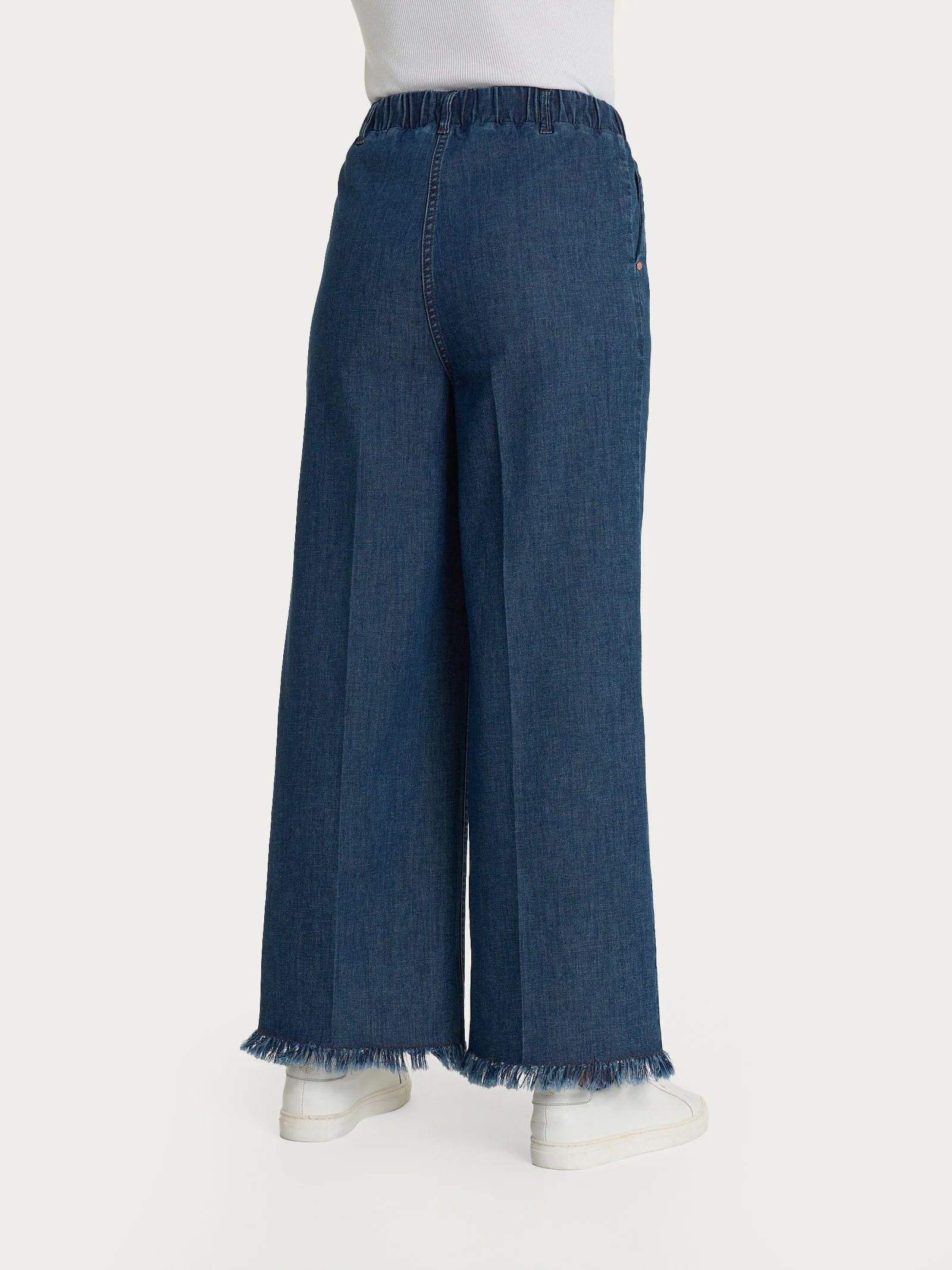 Jeans sfrangiato ampio alla caviglia in Light denim  - Jeans - Image 2