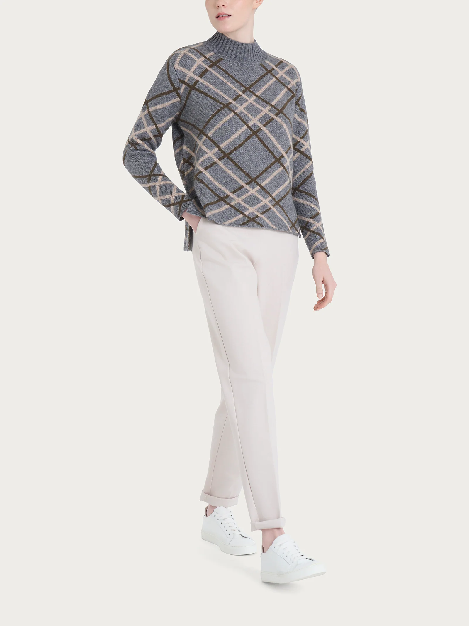 Lupetto con fantasia check in Natural Soft - Fant. Ferro Mel. - Image 4