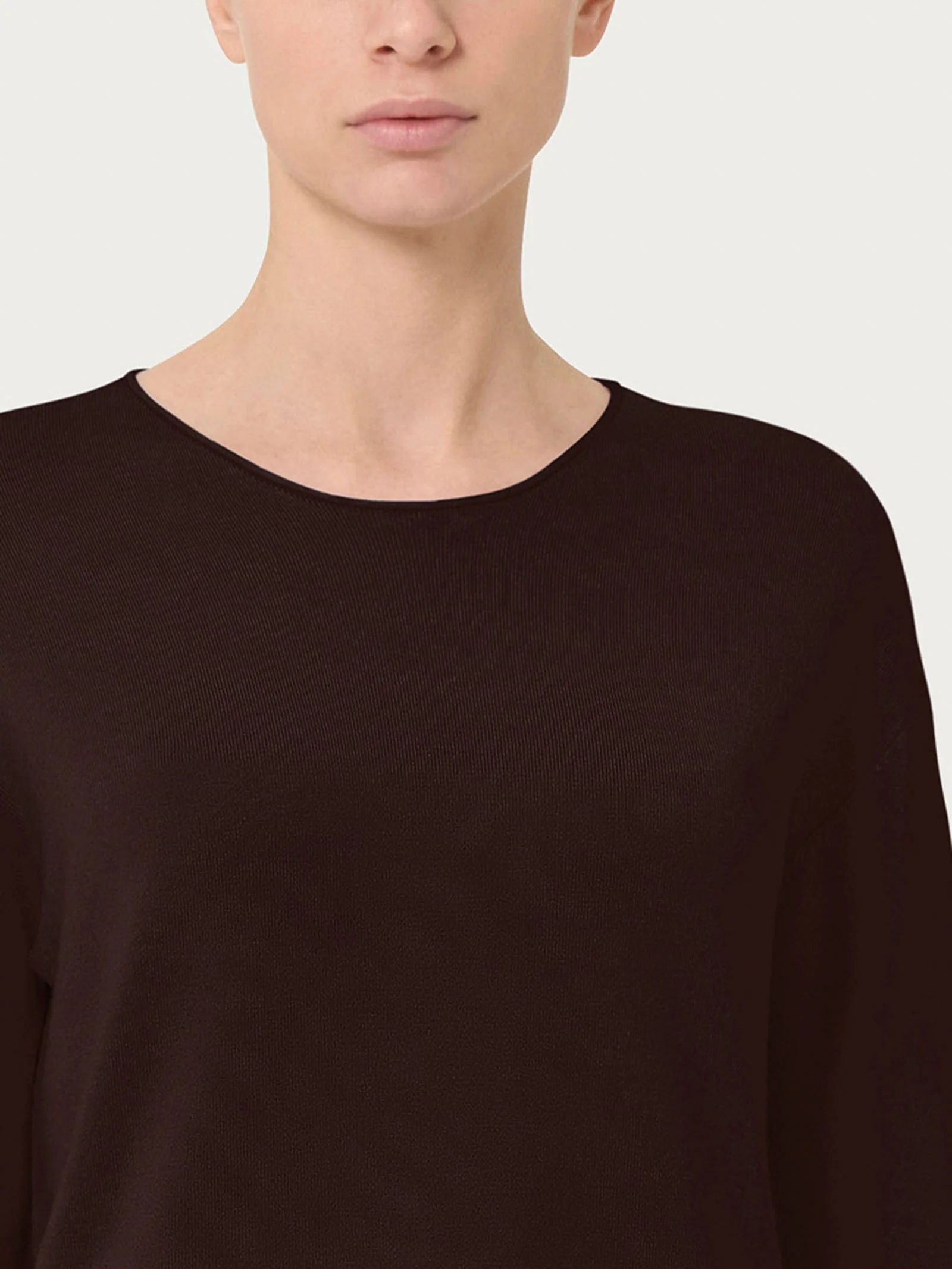 Maglia asimmetrica con girocollo Four Seasons - Chocolate Torte - Image 3