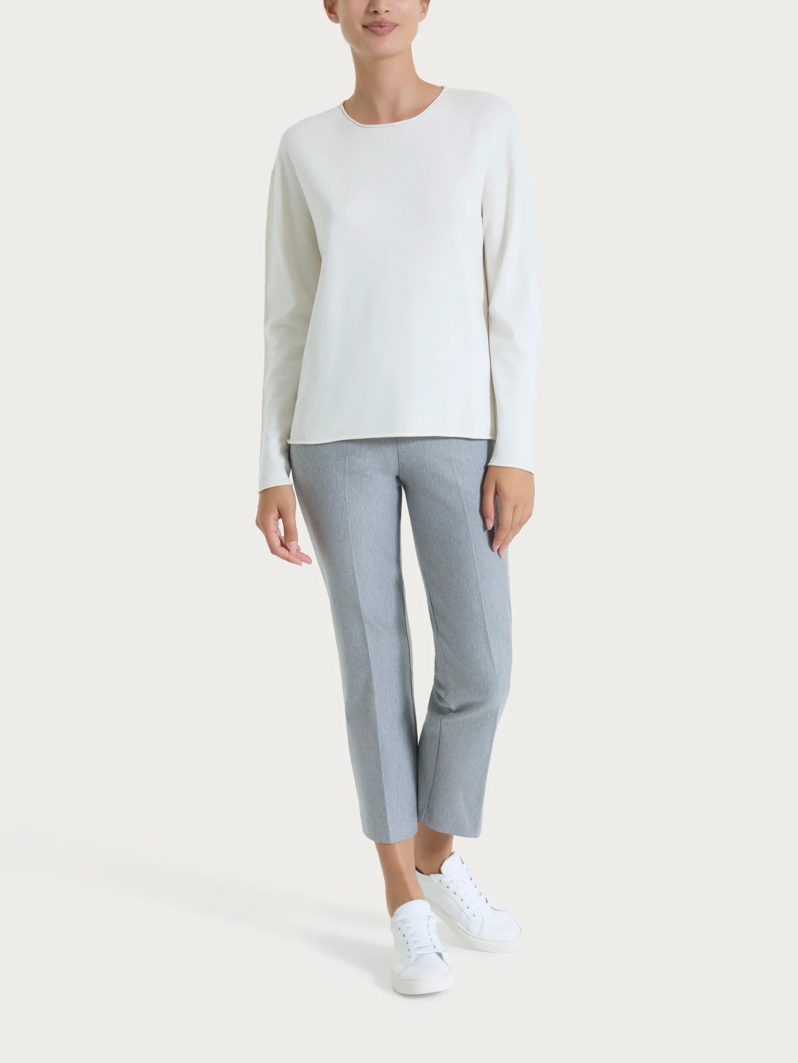 Maglia asimmetrica con girocollo Four Seasons - Plum Perfect - Image 4