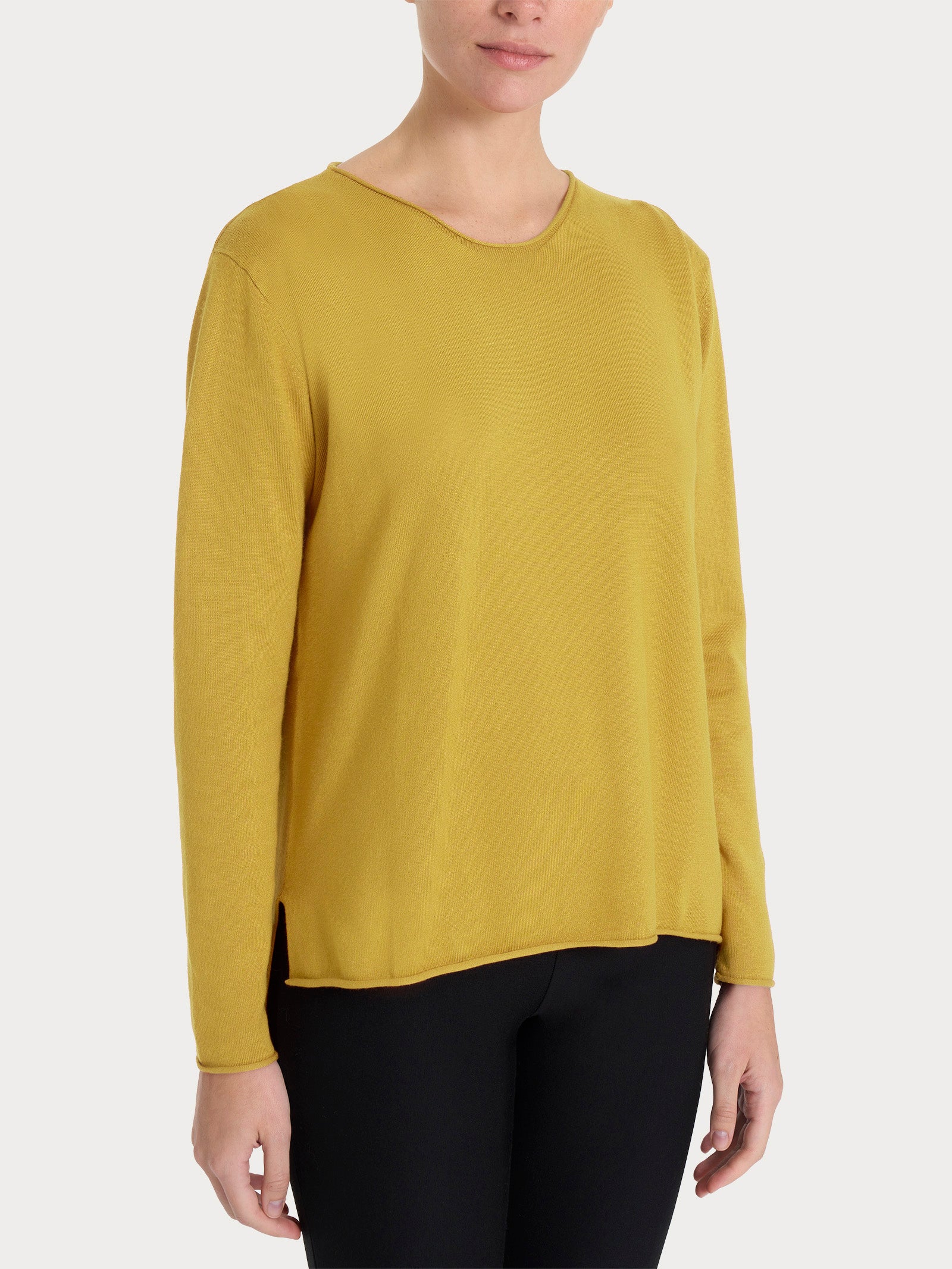 Maglia asimmetrica con girocollo Four Seasons - Oil Yellow - Image 4