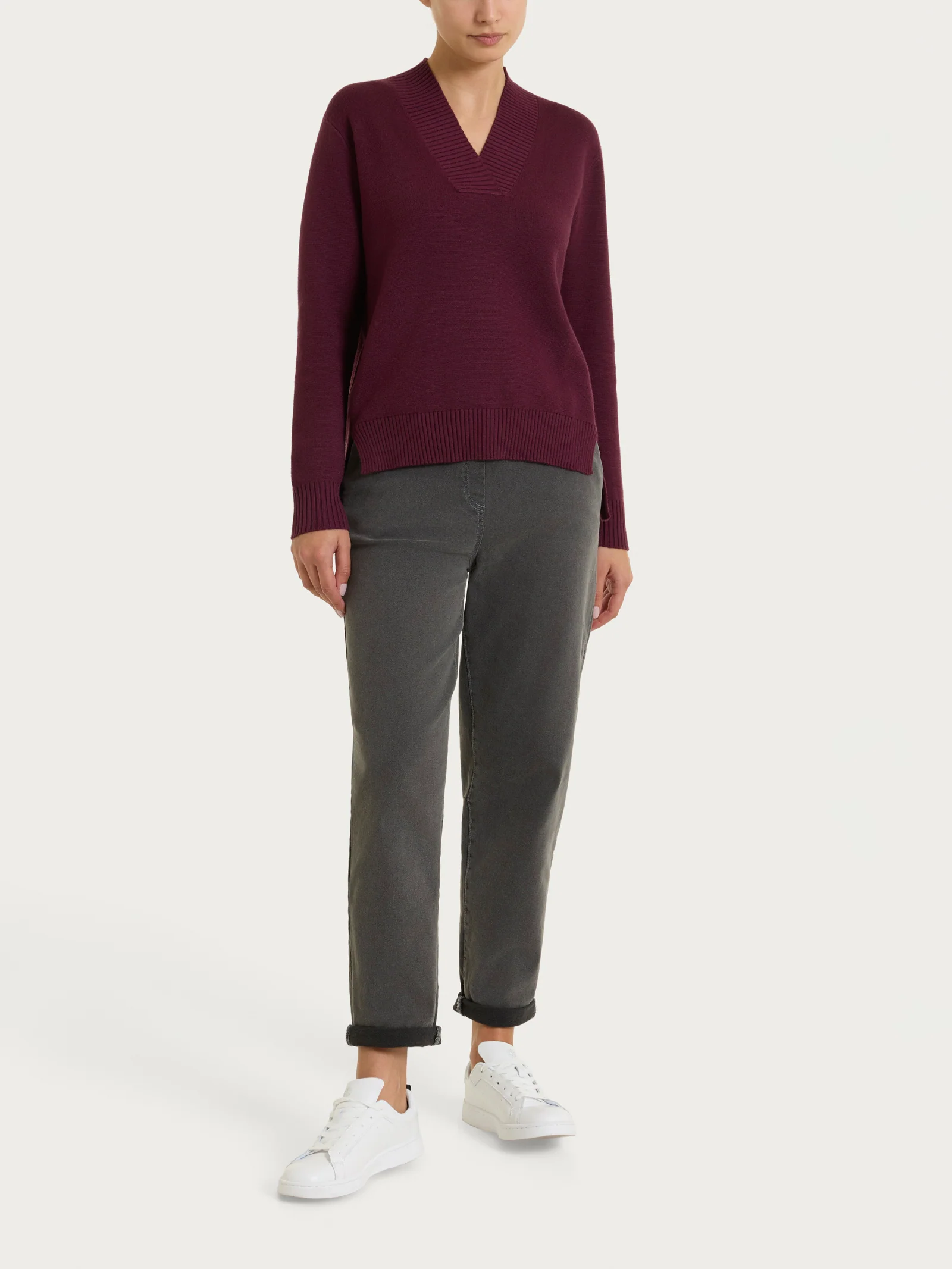 Maglia asimmetrica con scollo a V in Super Soft - Fig - Image 4