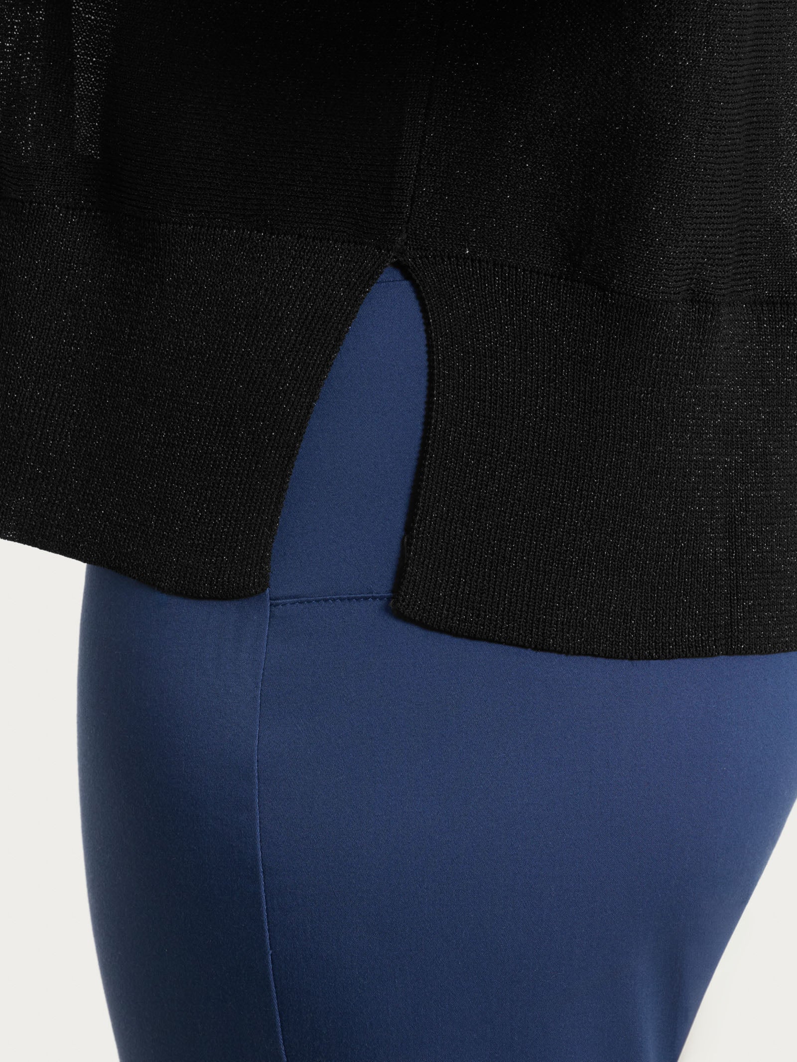 Maglia con manica a pipistrello in Crêpe Lurex - Nero - Image 3