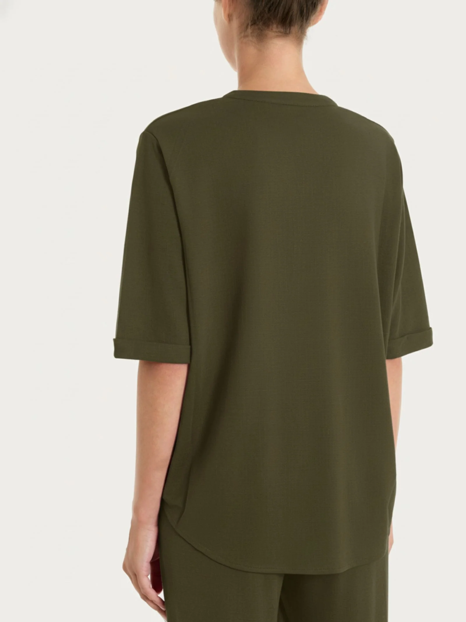 Maglia con scollo a serafino in Summer Slub - Dark Olive - Image 2