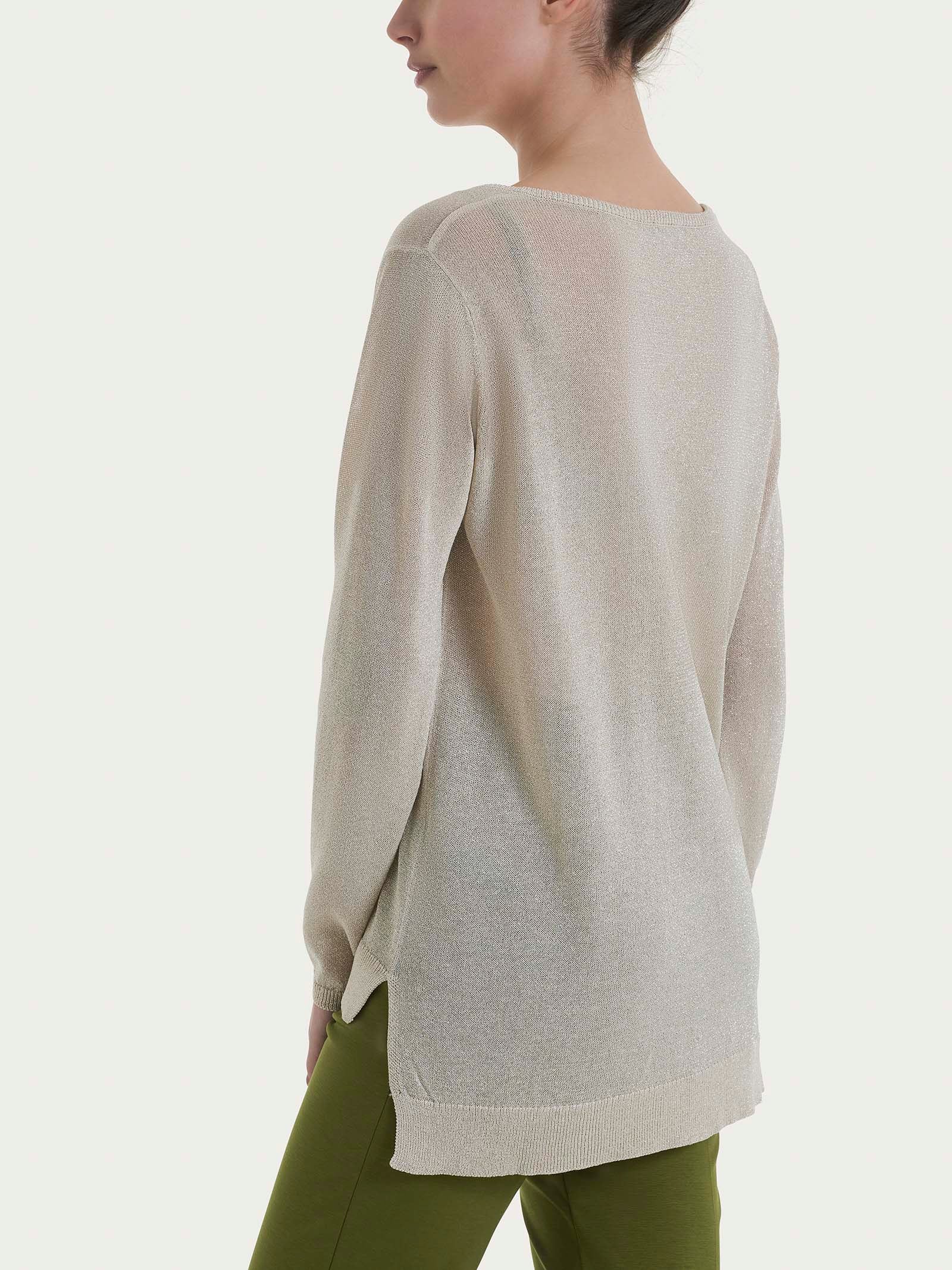 Maglia con scollo a V e manica lunga in Crêpe Lurex - Champignon - Image 2