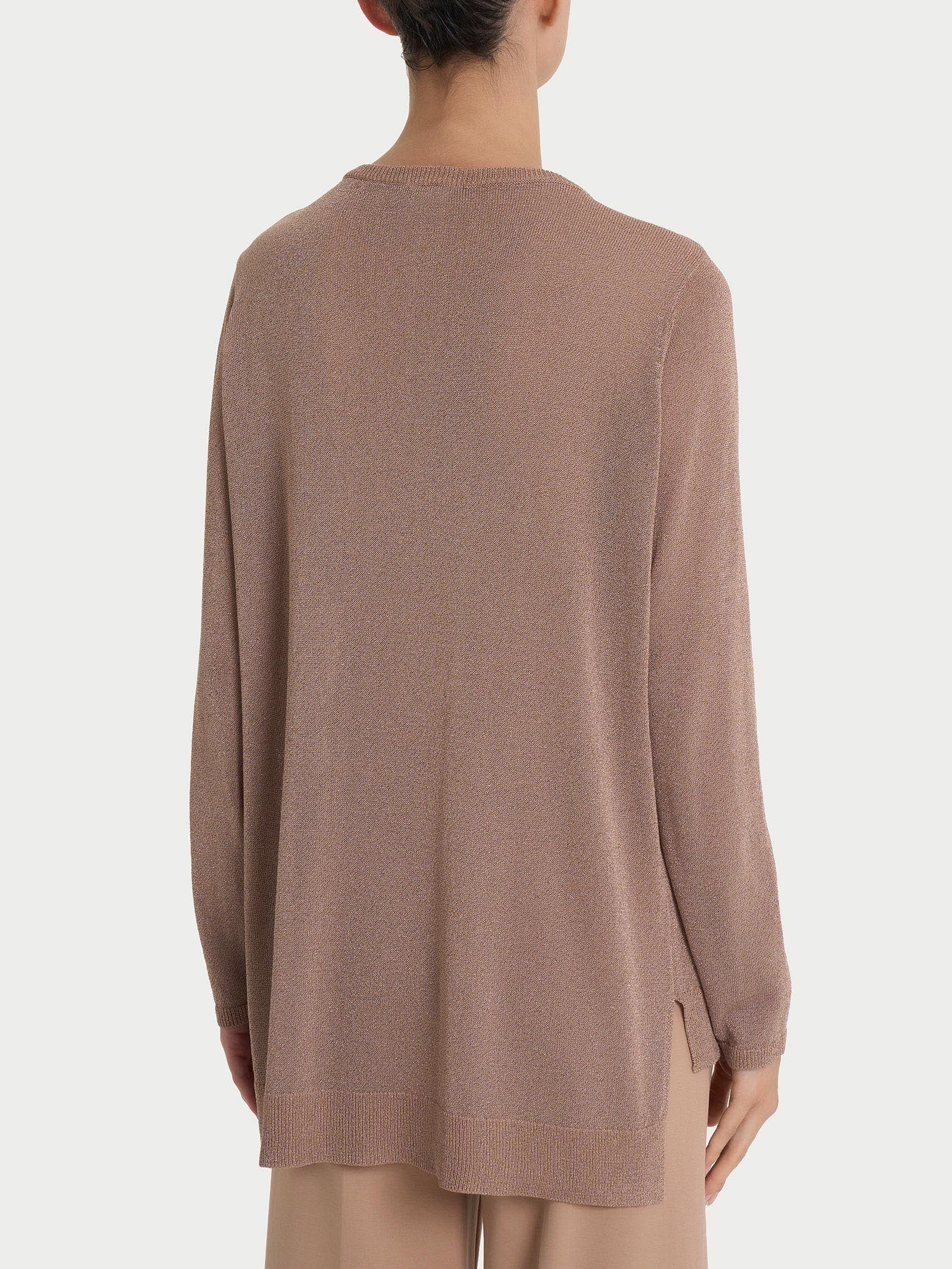 Maglia con scollo a V e manica lunga in Crêpe Lurex - Warm Taupe - Image 2