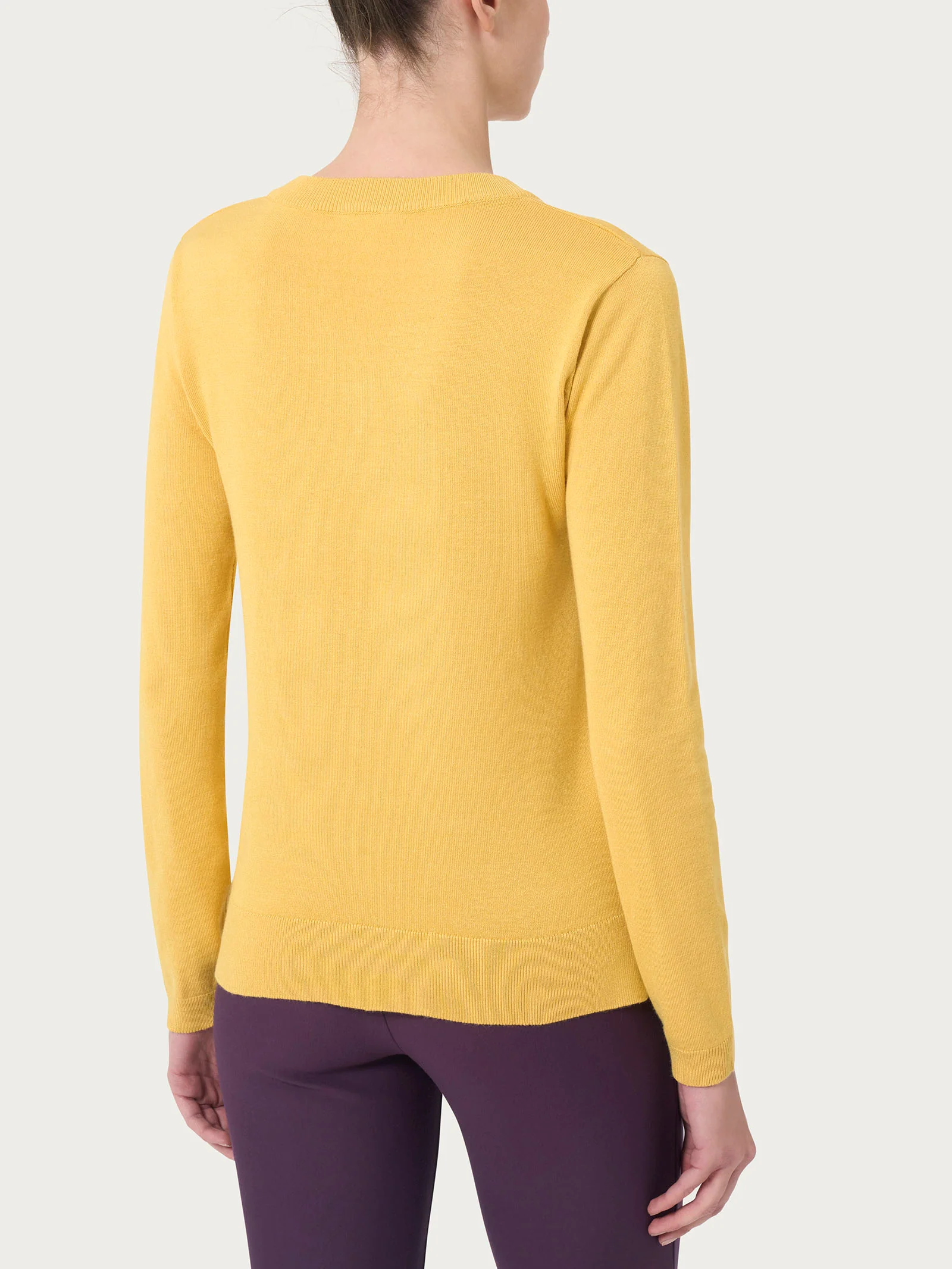 Maglia con scollo a V Four Seasons - Misted Yellow - Image 2