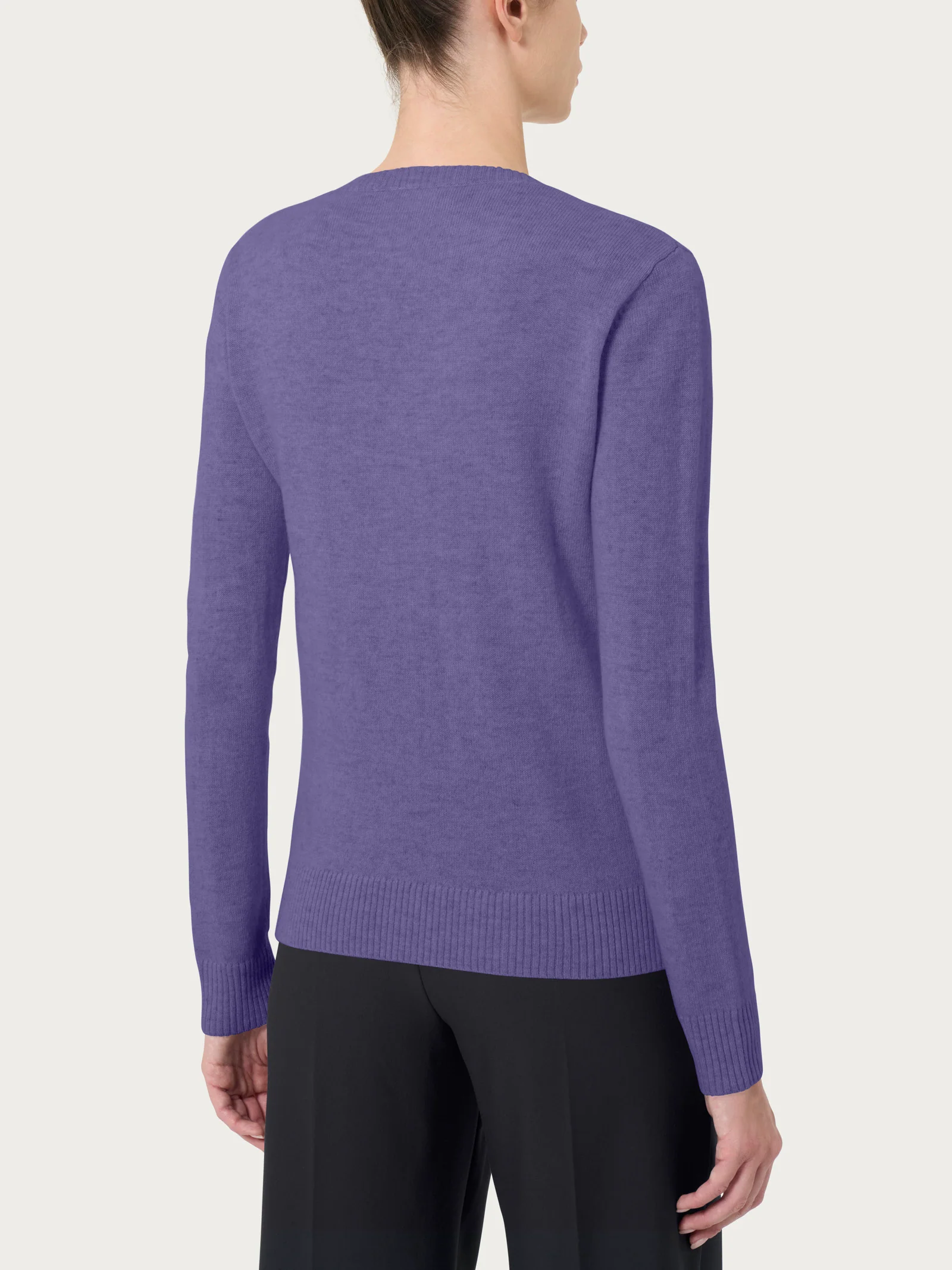 Maglia con scollo a V in cashmerino - Mulled Grape - Image 2