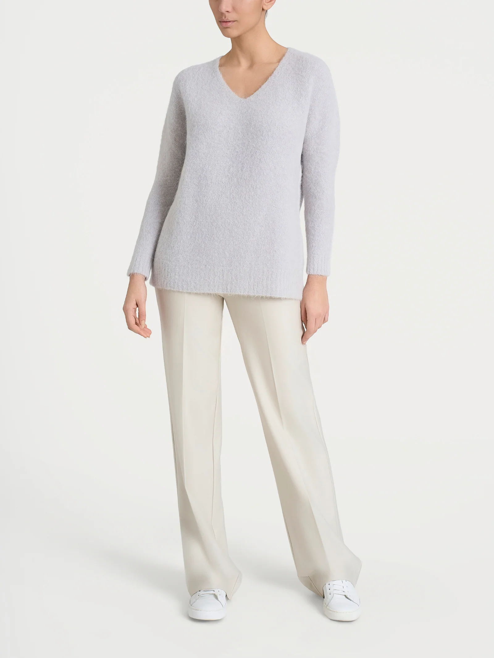 Maglia con scollo a V in Misto Alpaca - Grigio Perla - Image 4
