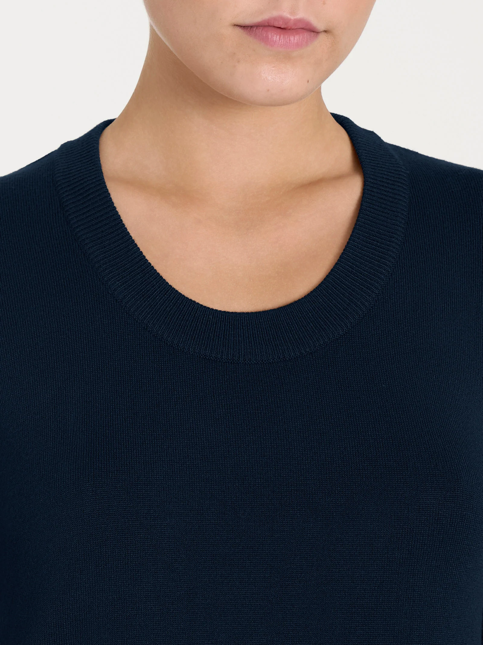 Maglia con scollo madonna Four Seasons - Bleu - Image 3