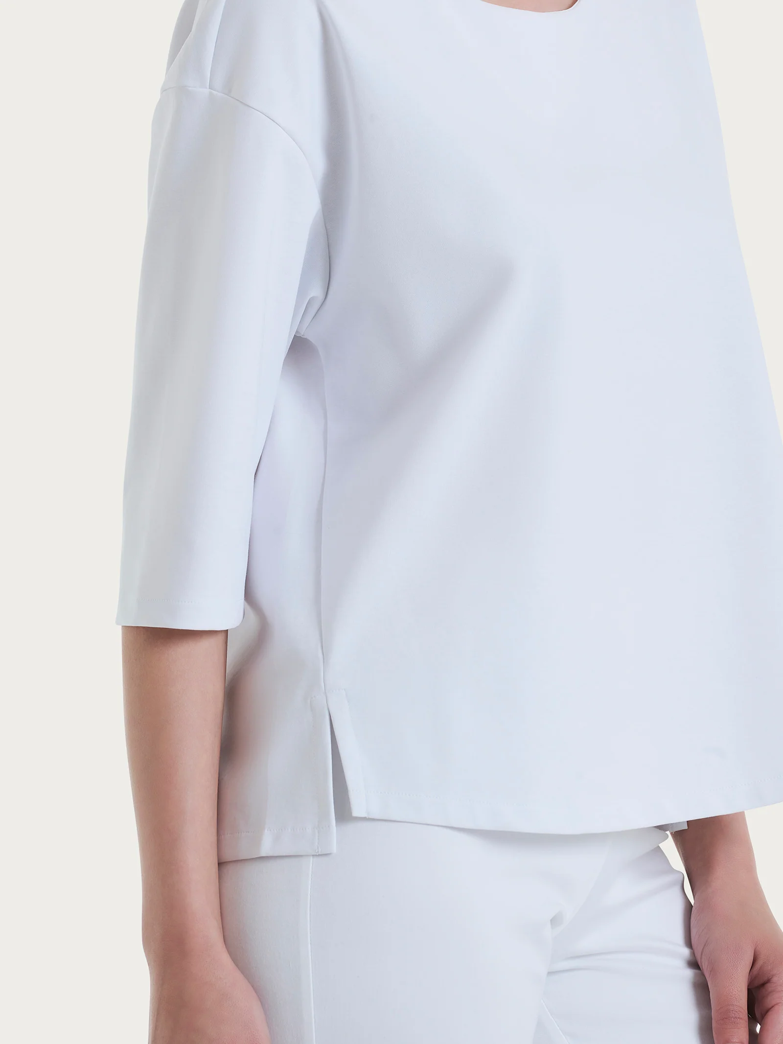 Maglia corta girocollo in Compact Light - Bianco - Image 3